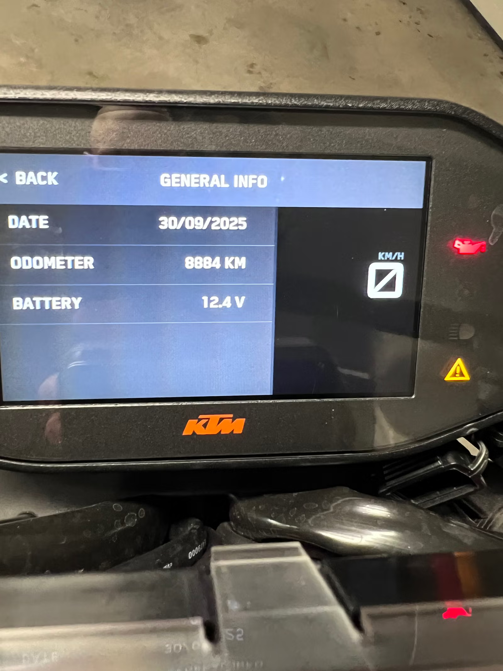 KTM 890 Duke 2021 16