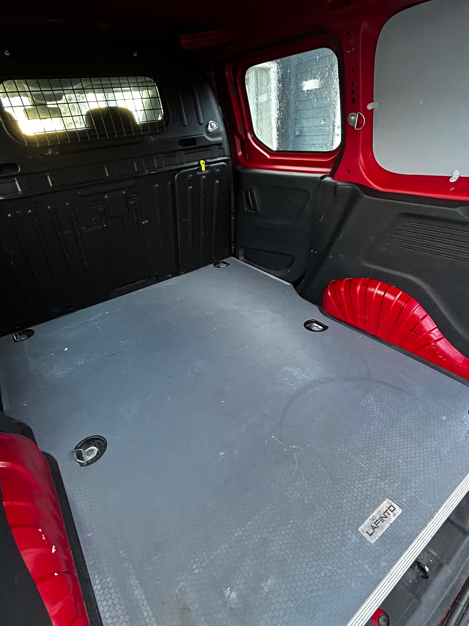 Peugeot Partner 2019 14