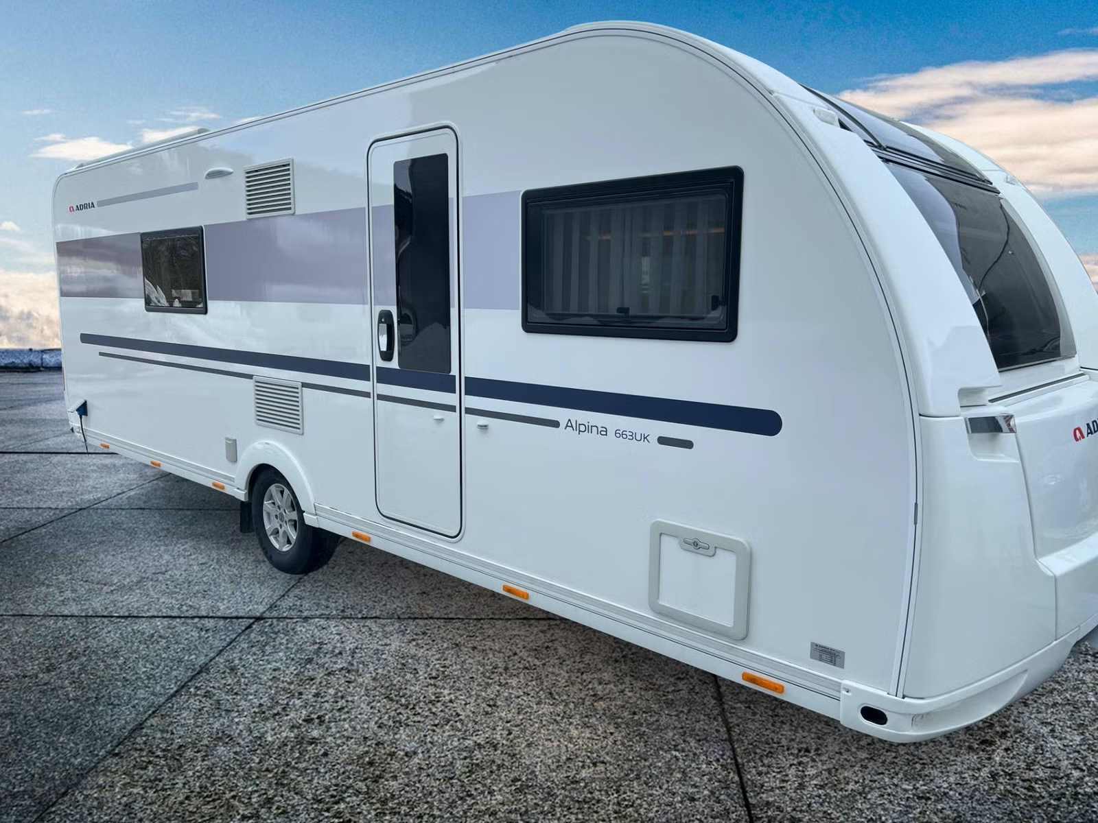 Adria Alpina 663 2018 1