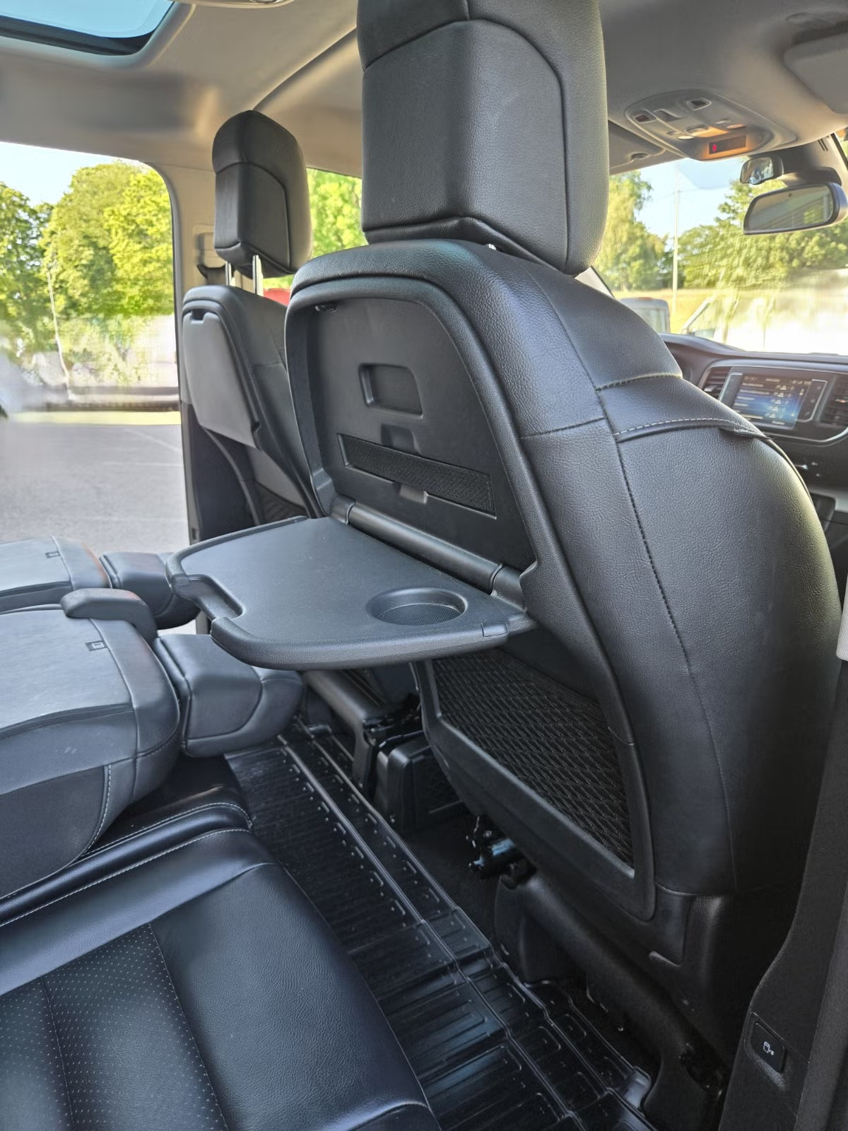 Peugeot Traveller Executive Family 2021 16