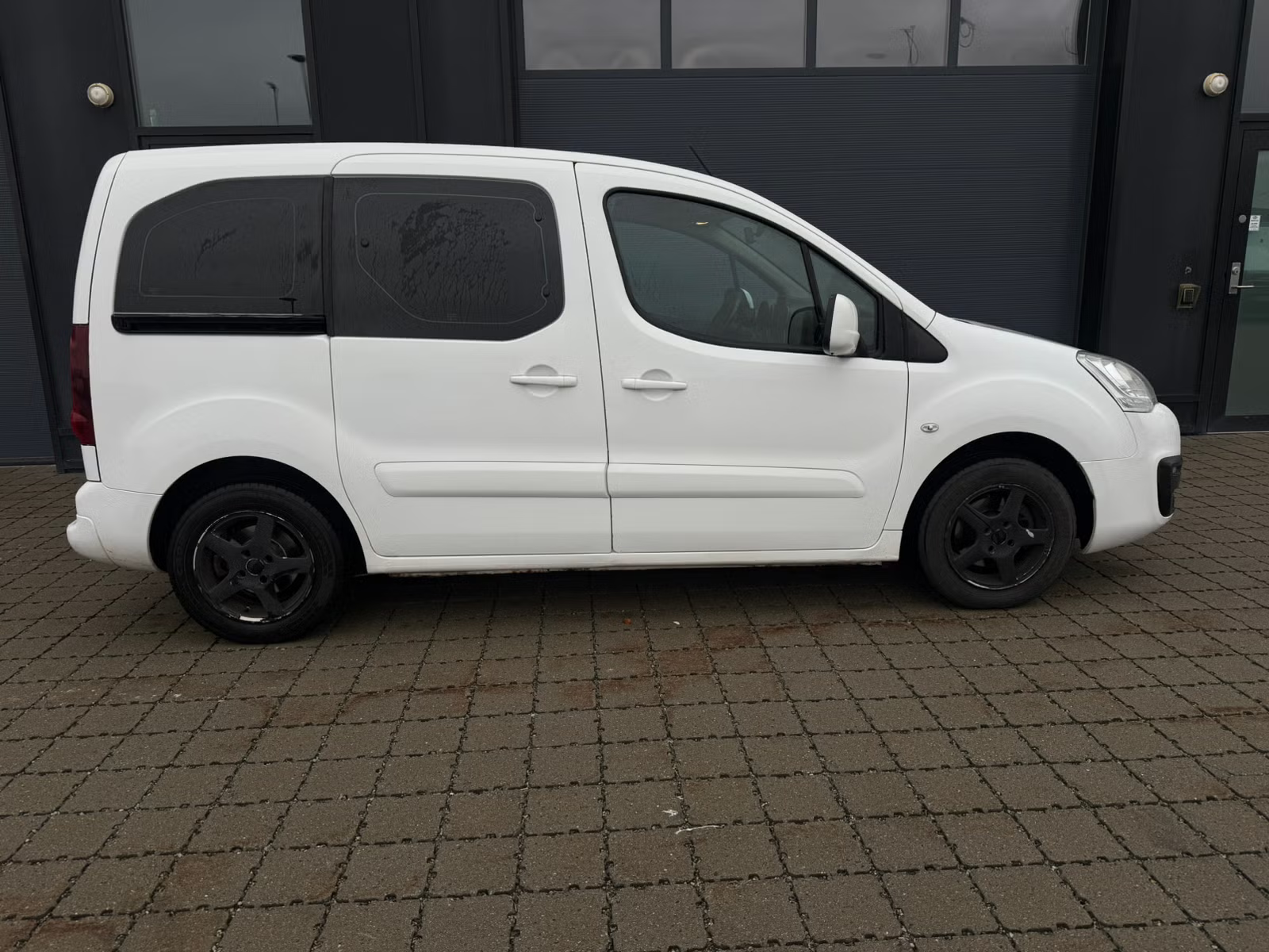 Peugeot Partner 2020 4