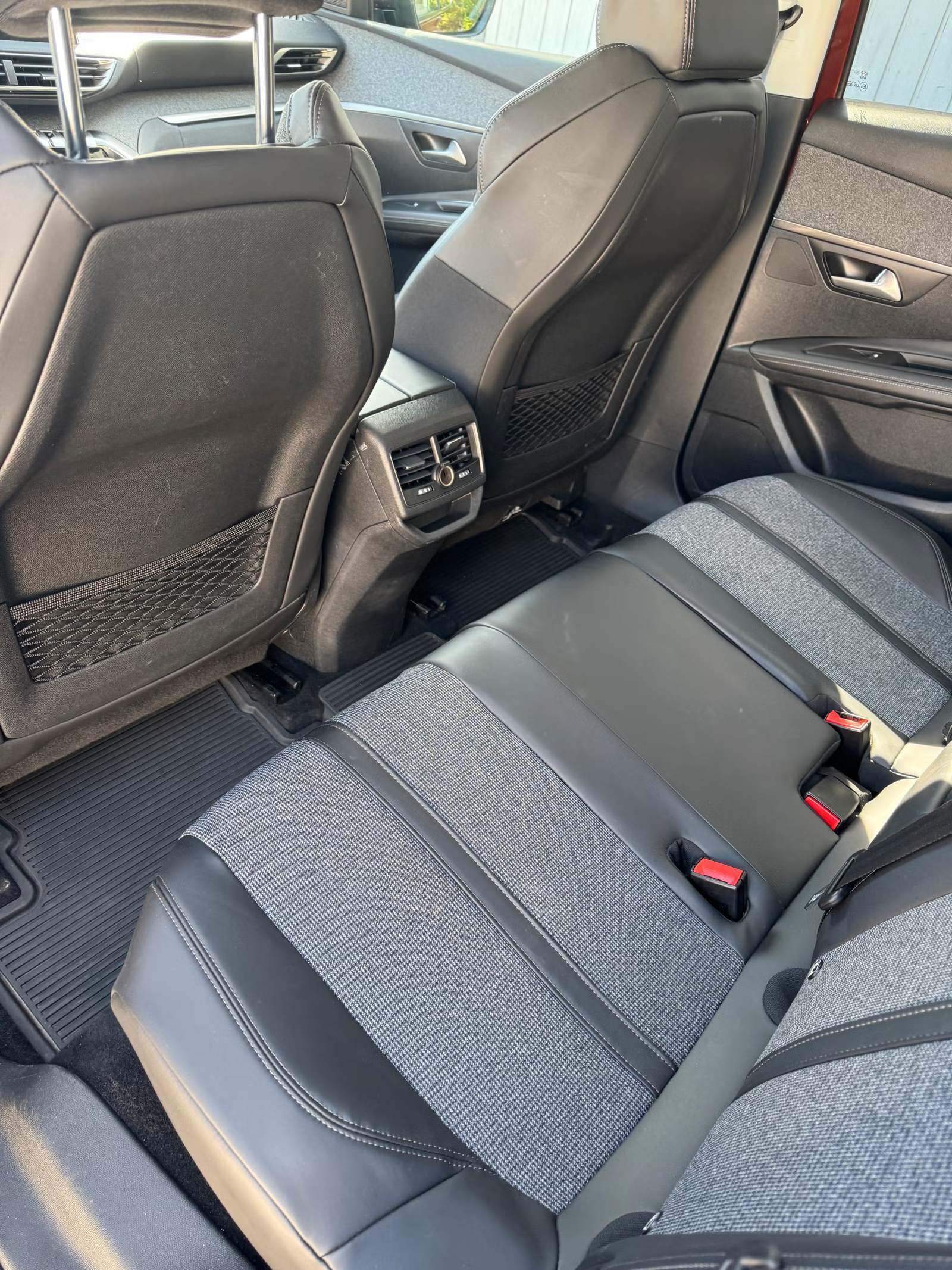 Peugeot 3008 2018 12