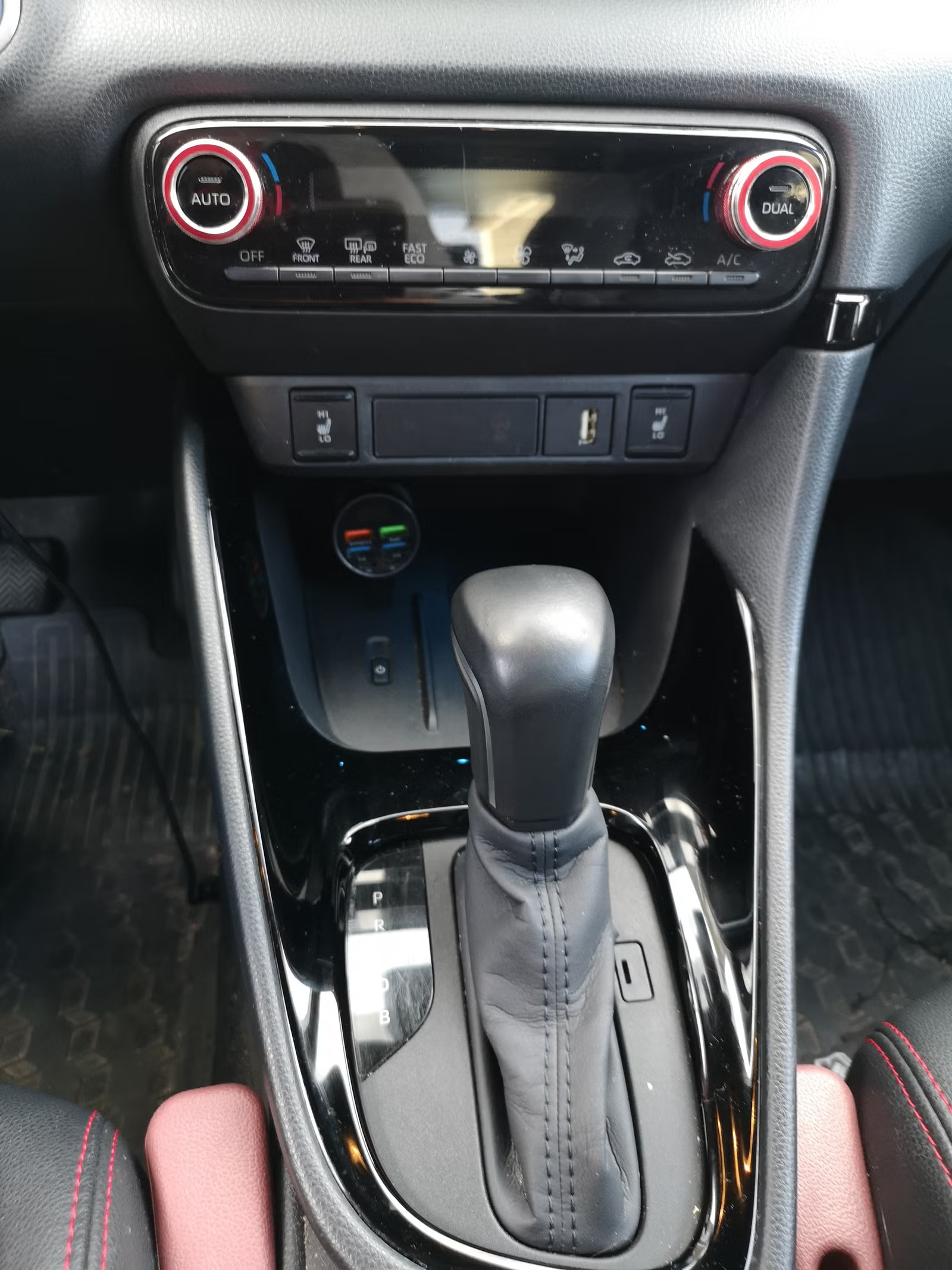 Toyota Yaris 2020 10