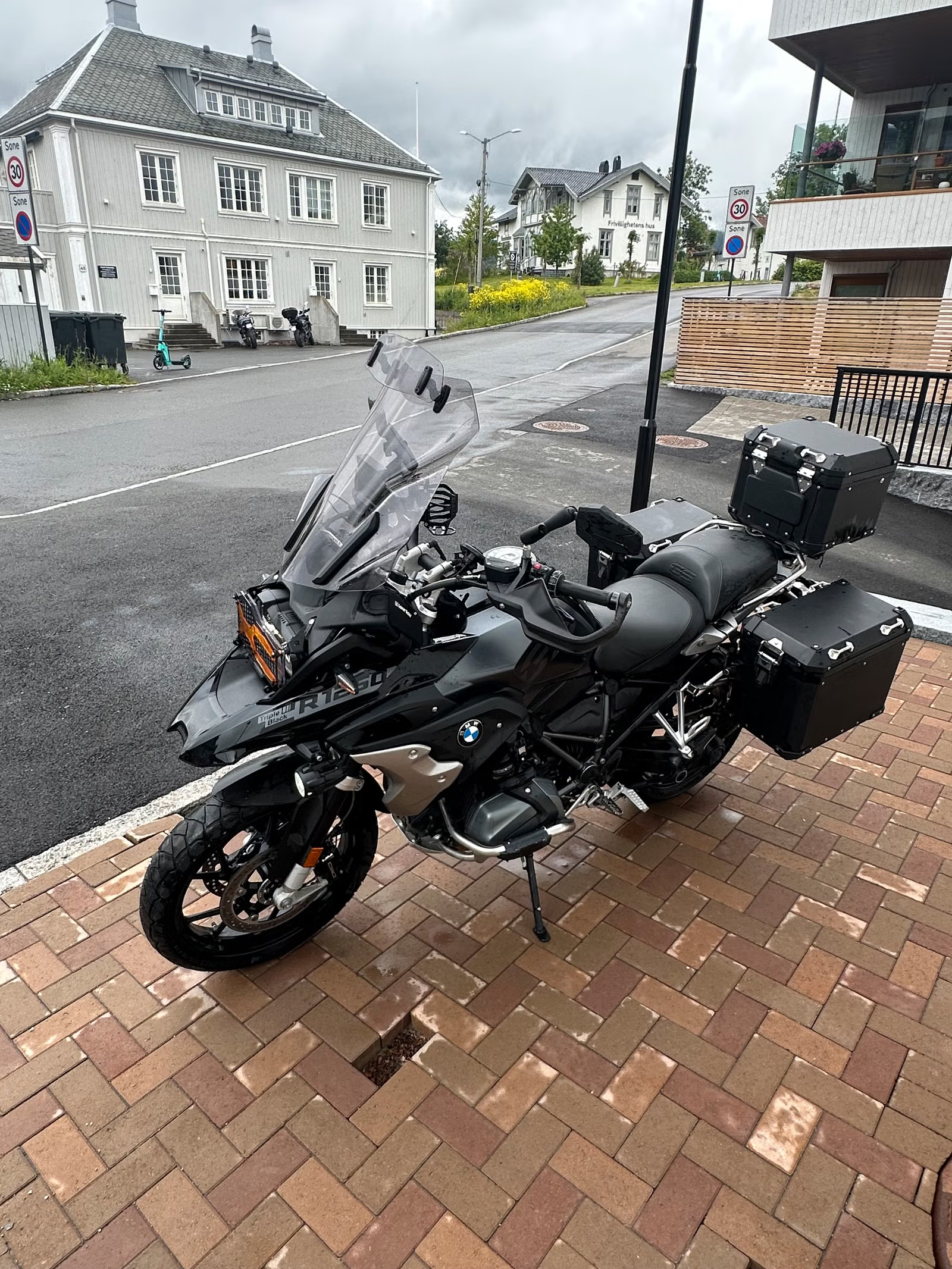 BMW R 1250 GS Triple Black 2022 6