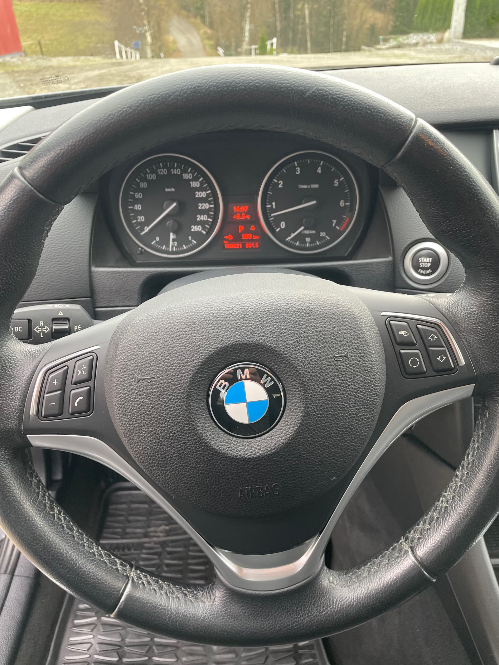 BMW X1 2014 10