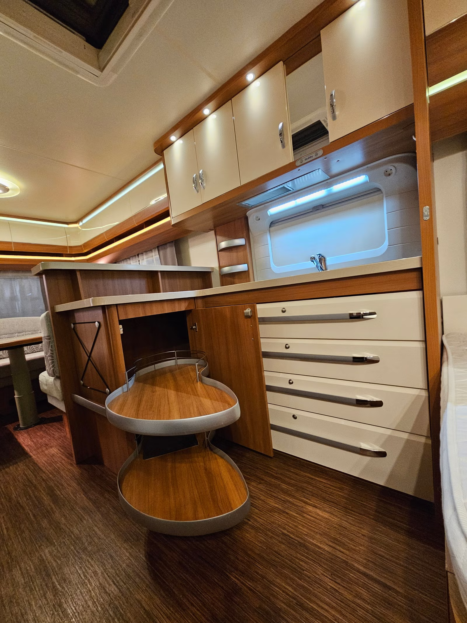 Hobby 560 CFE Excellent 2013 11