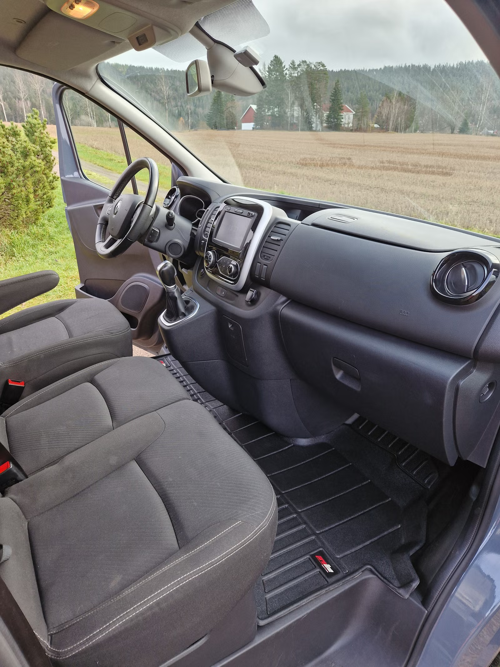 Renault Trafic 2020 6