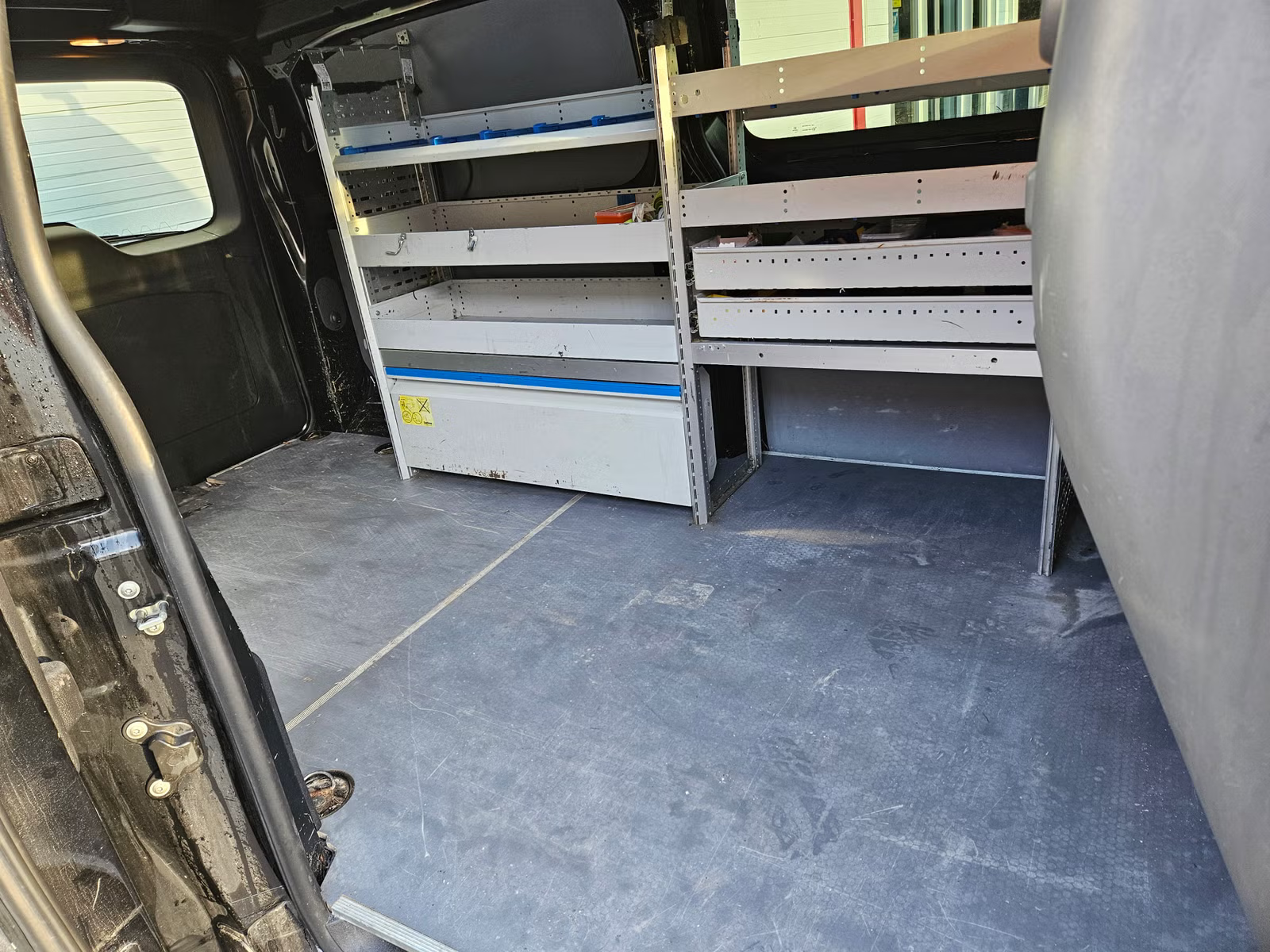 Peugeot e-Expert 2021 15