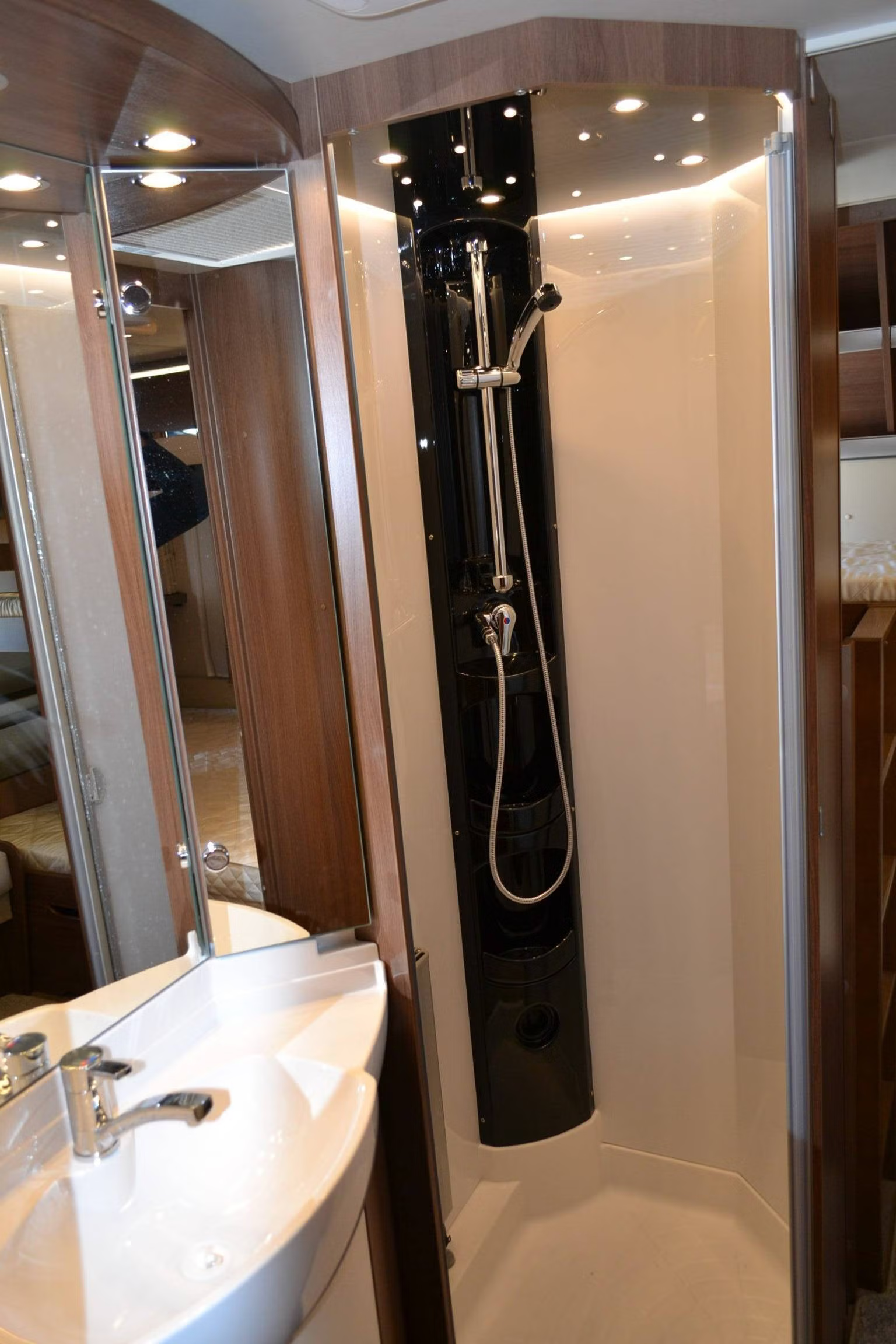 Hobby 720 KWFU Prestige 2020 27