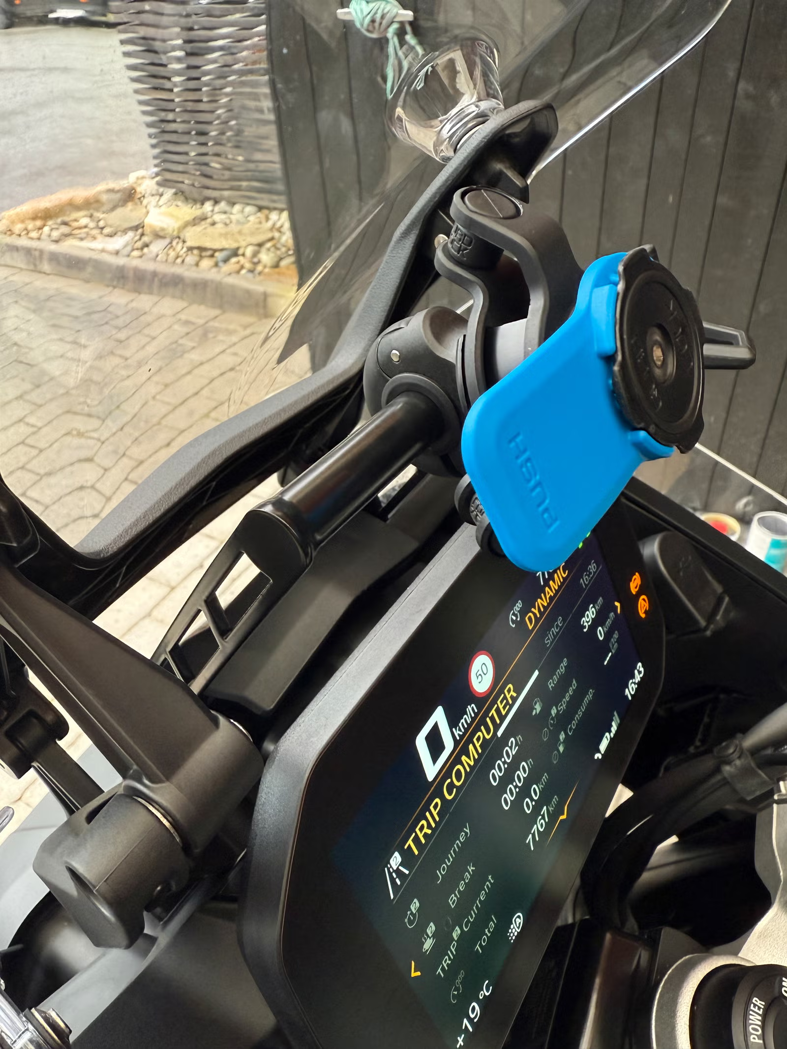 BMW F 850 GS Adventure Triple Black 2023 10