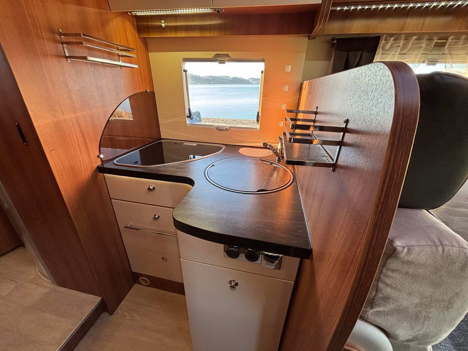 Challenger Sirius 3097 2015 15