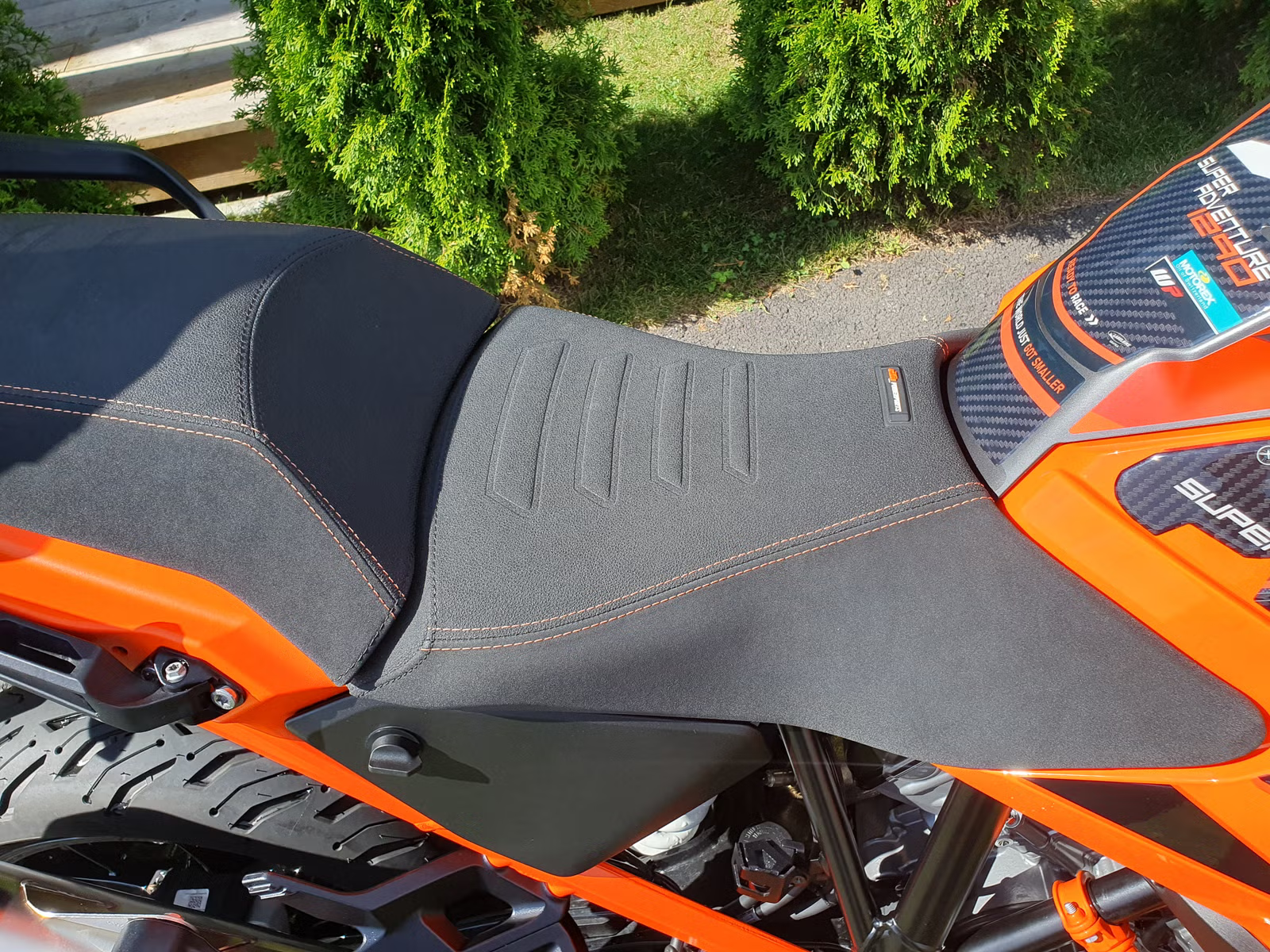 KTM 1290 Super Adventure S 2024 14