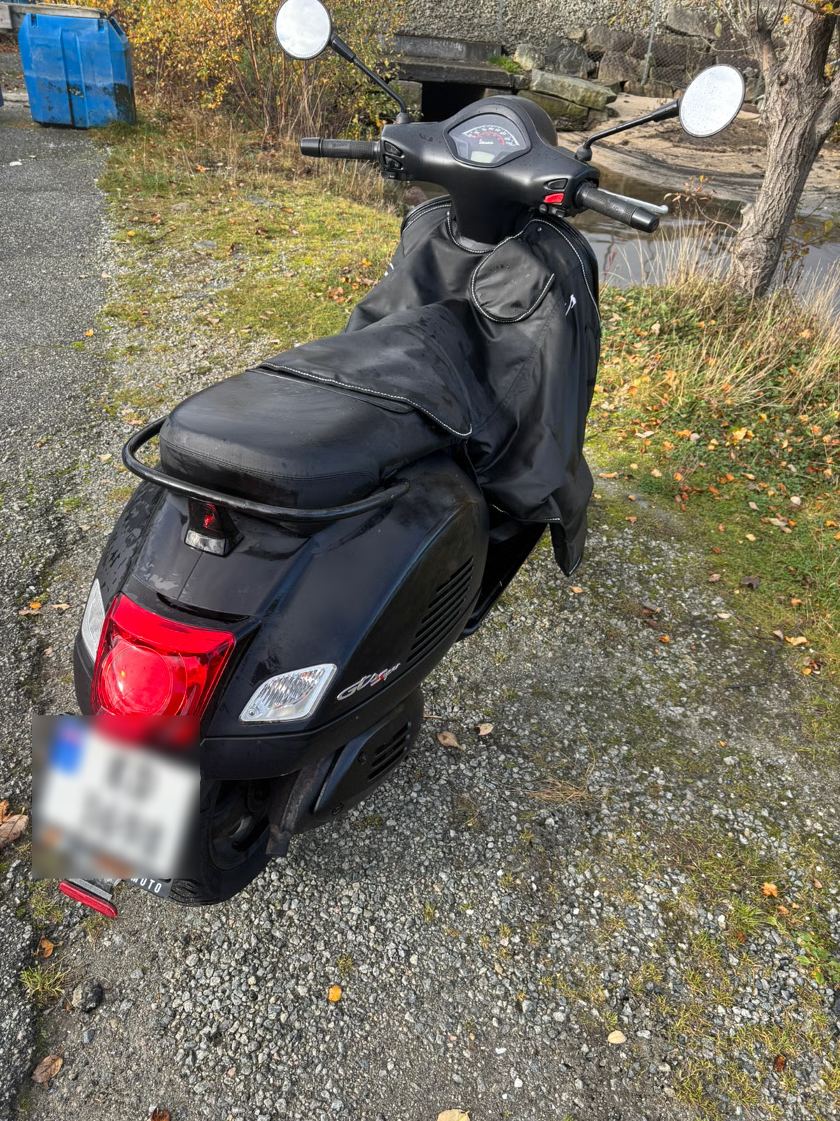 Vespa GTS 300 Notte 2020 8