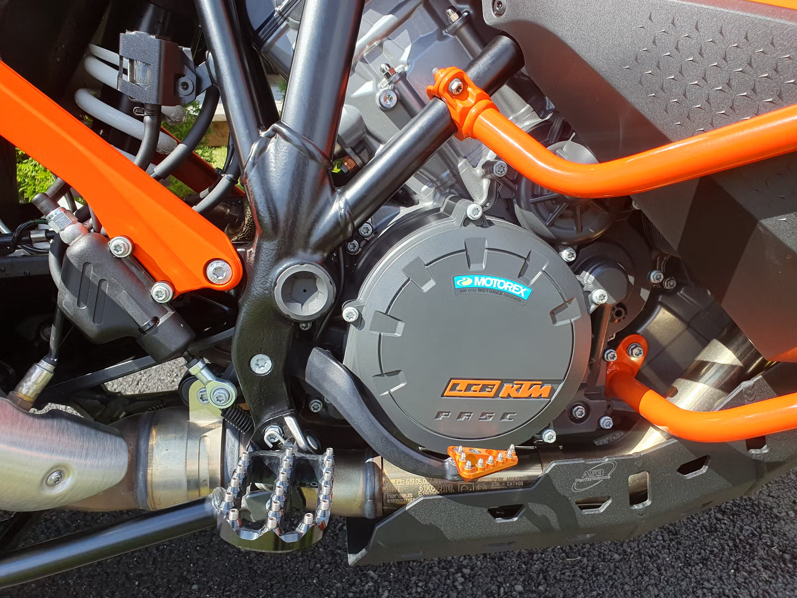 KTM 1290 Super Adventure S 2024 12