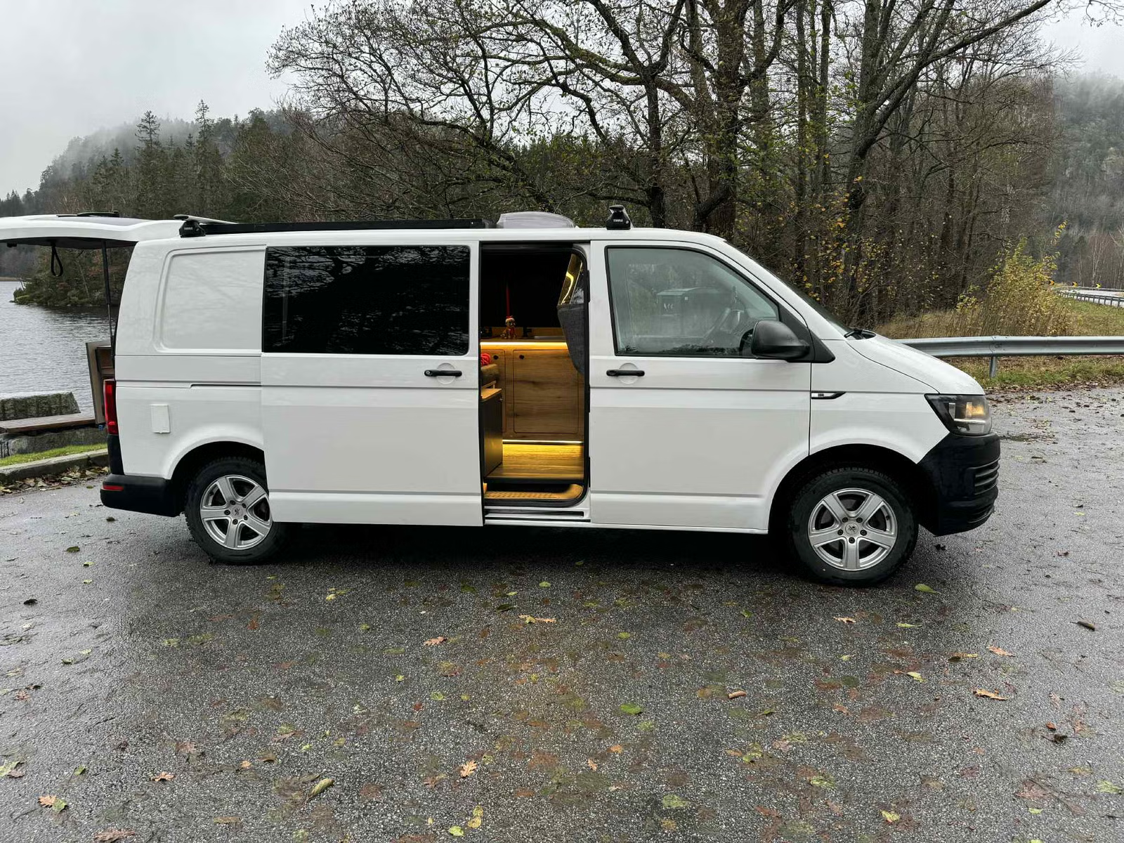 Volkswagen Transporter 2017 1