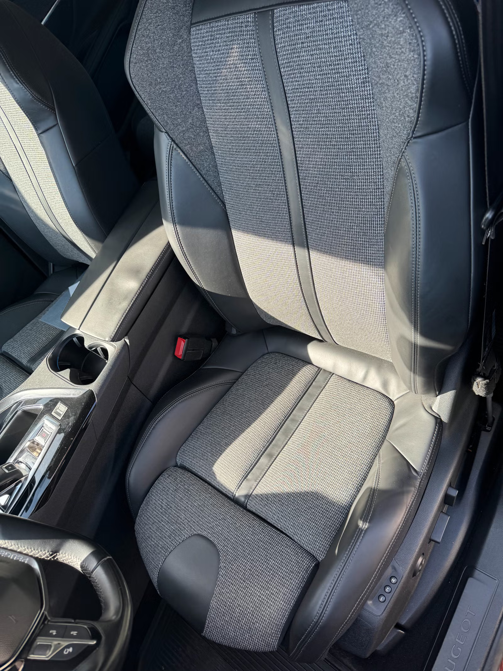 Peugeot 3008 2018 13