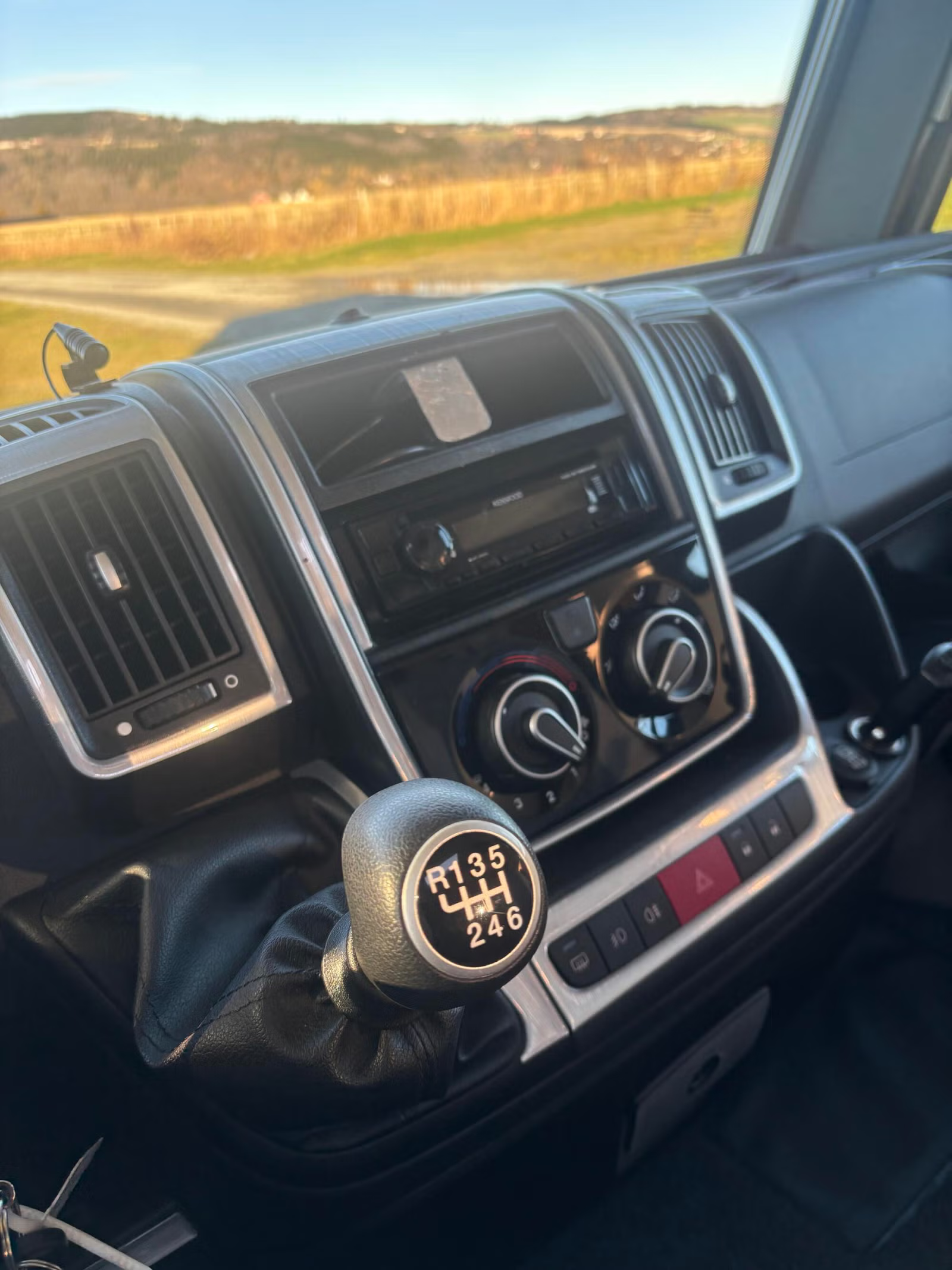 Challenger Sirius 3097 2015 7