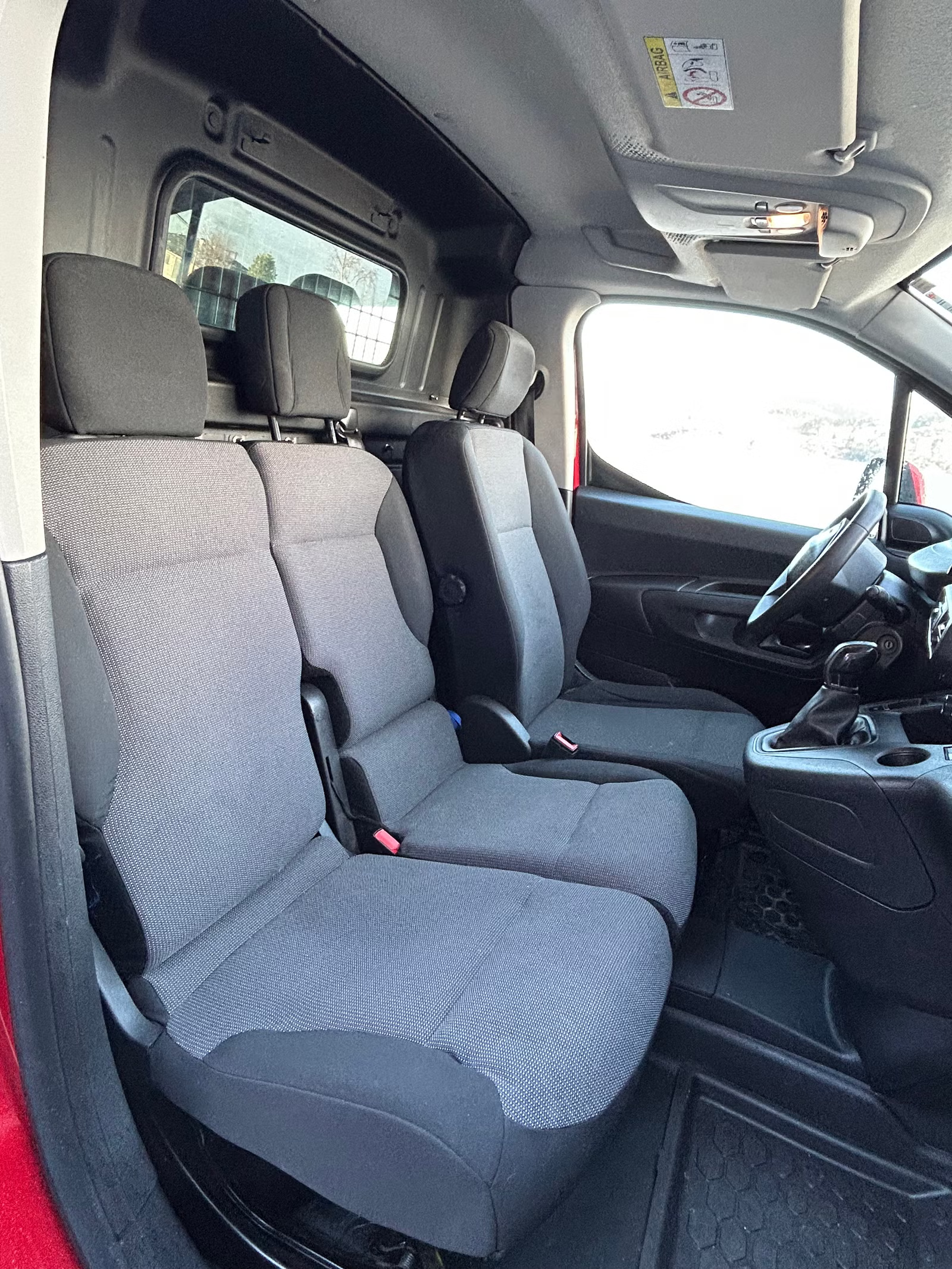 Peugeot Partner 2019 10