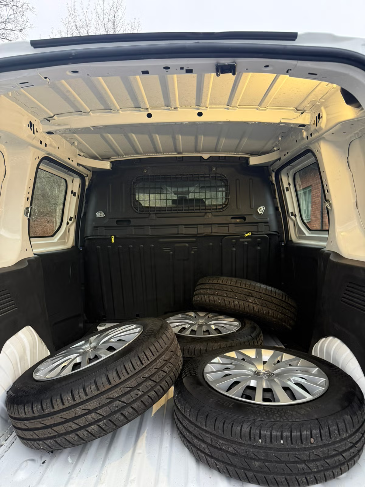 Peugeot Partner 2016 13