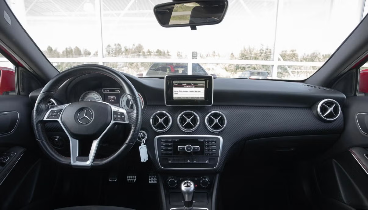 Mercedes-Benz A-Klasse 1.6 2015 10
