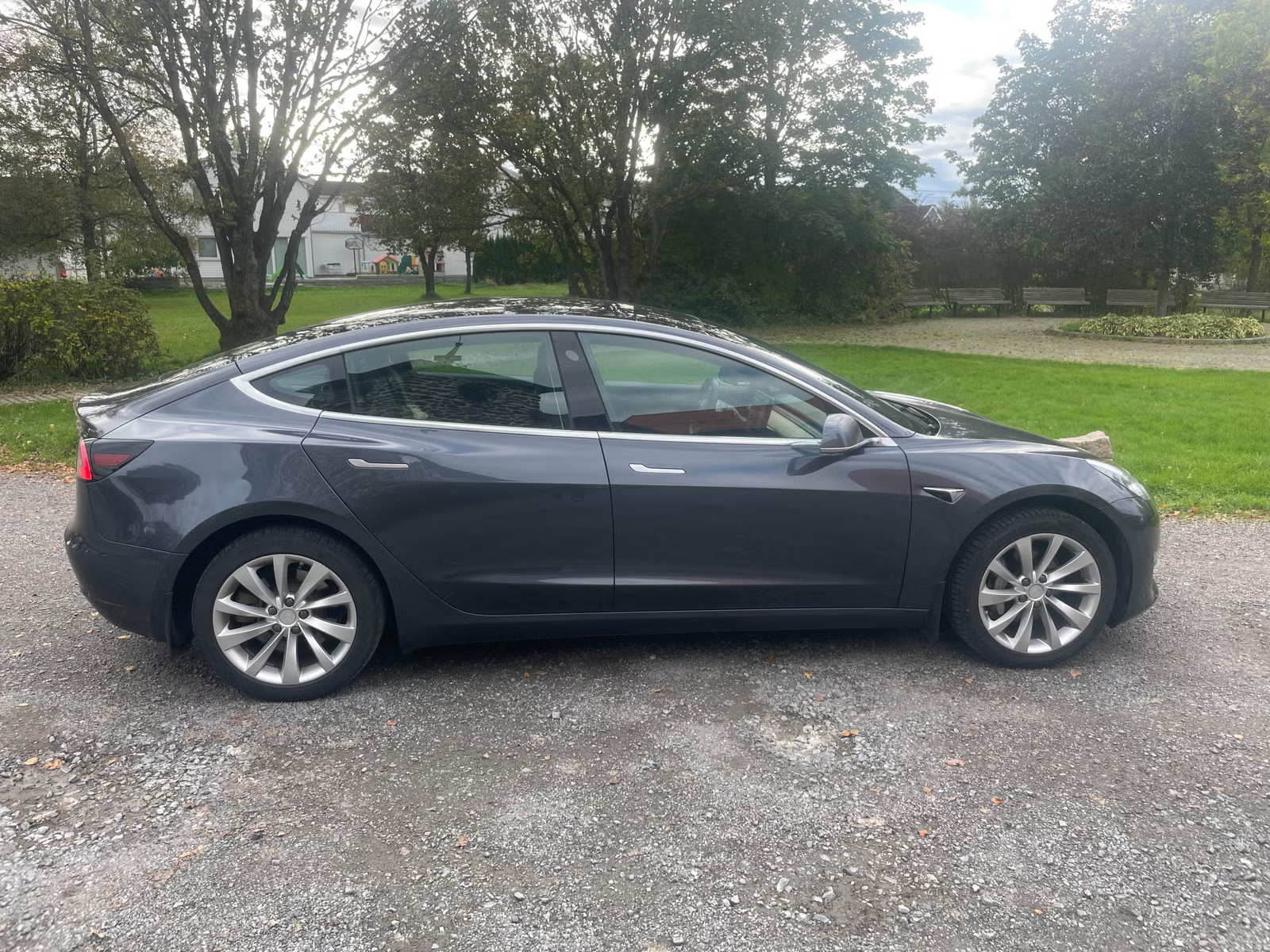 Tesla Model 3 2019 10
