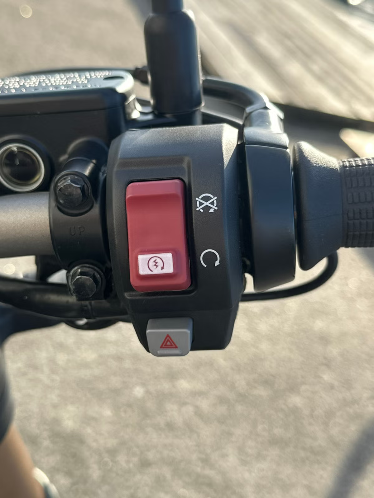 Honda CB 650 R 2025 17