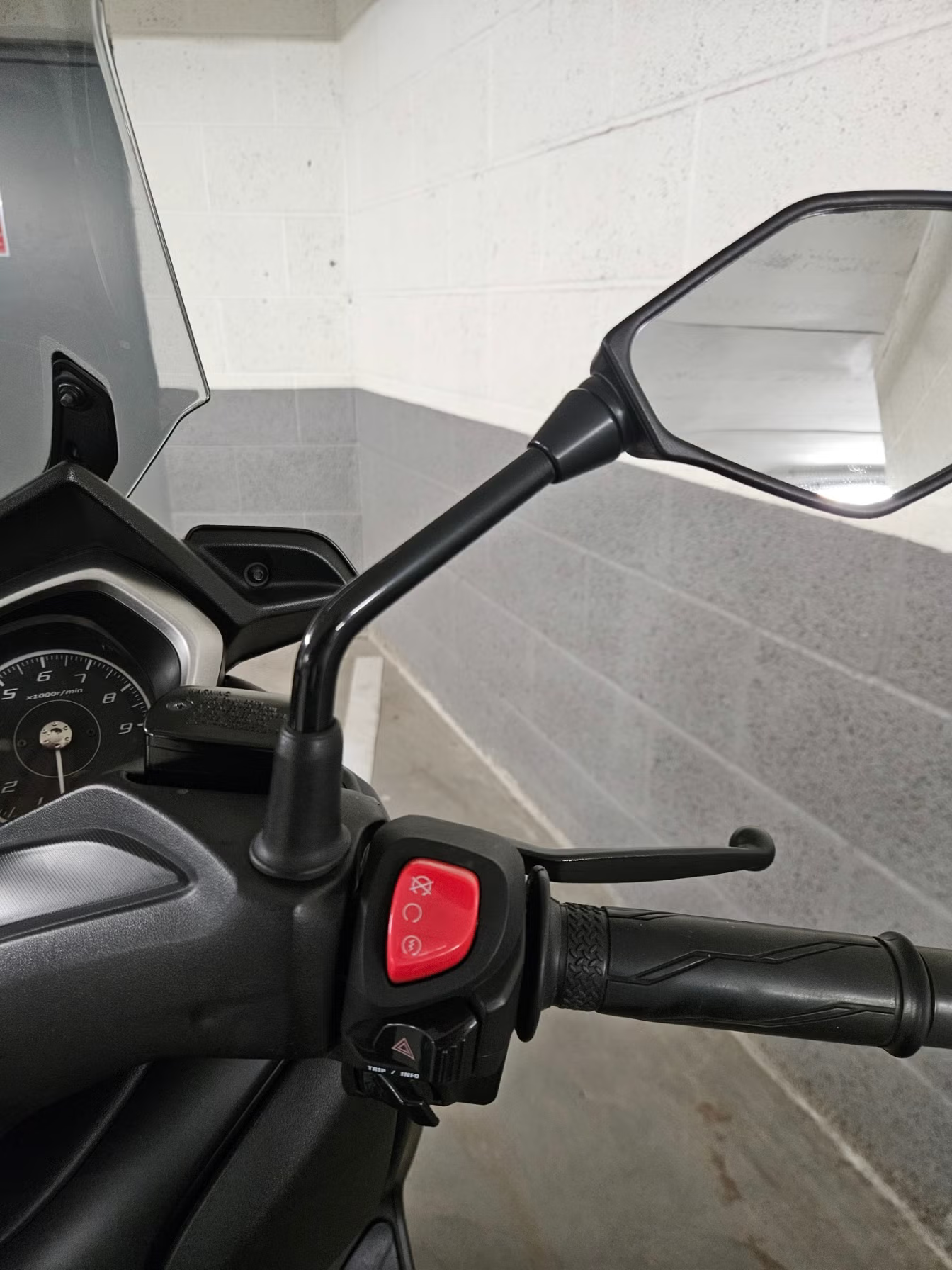 Yamaha X-Max 300 2020 12