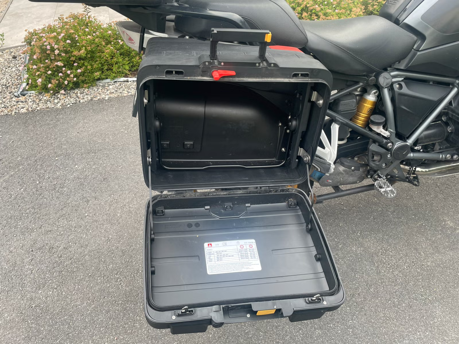 BMW R 1250 GS Triple Black 2021 33