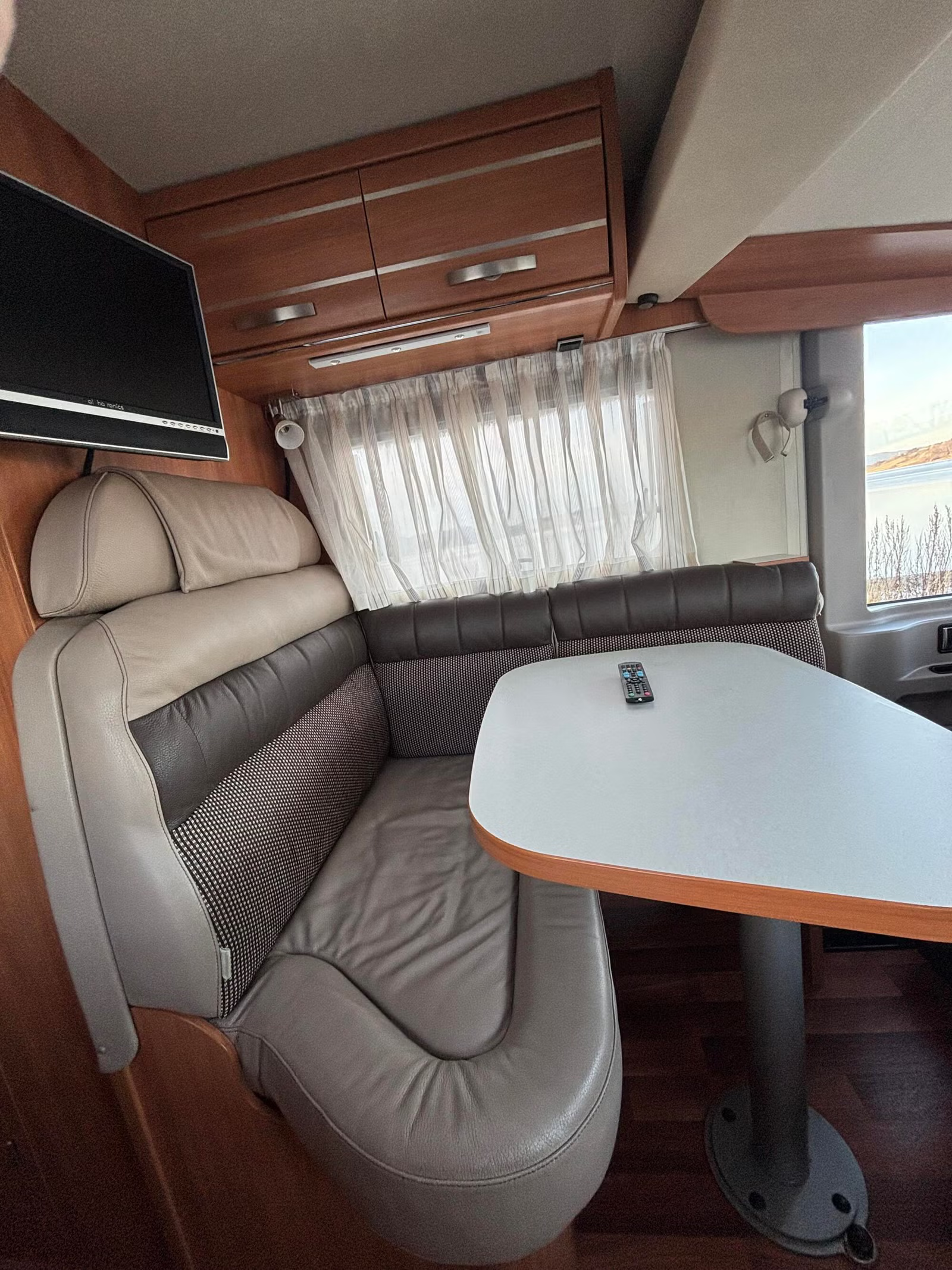 Hymer Exsis 588 2014 13