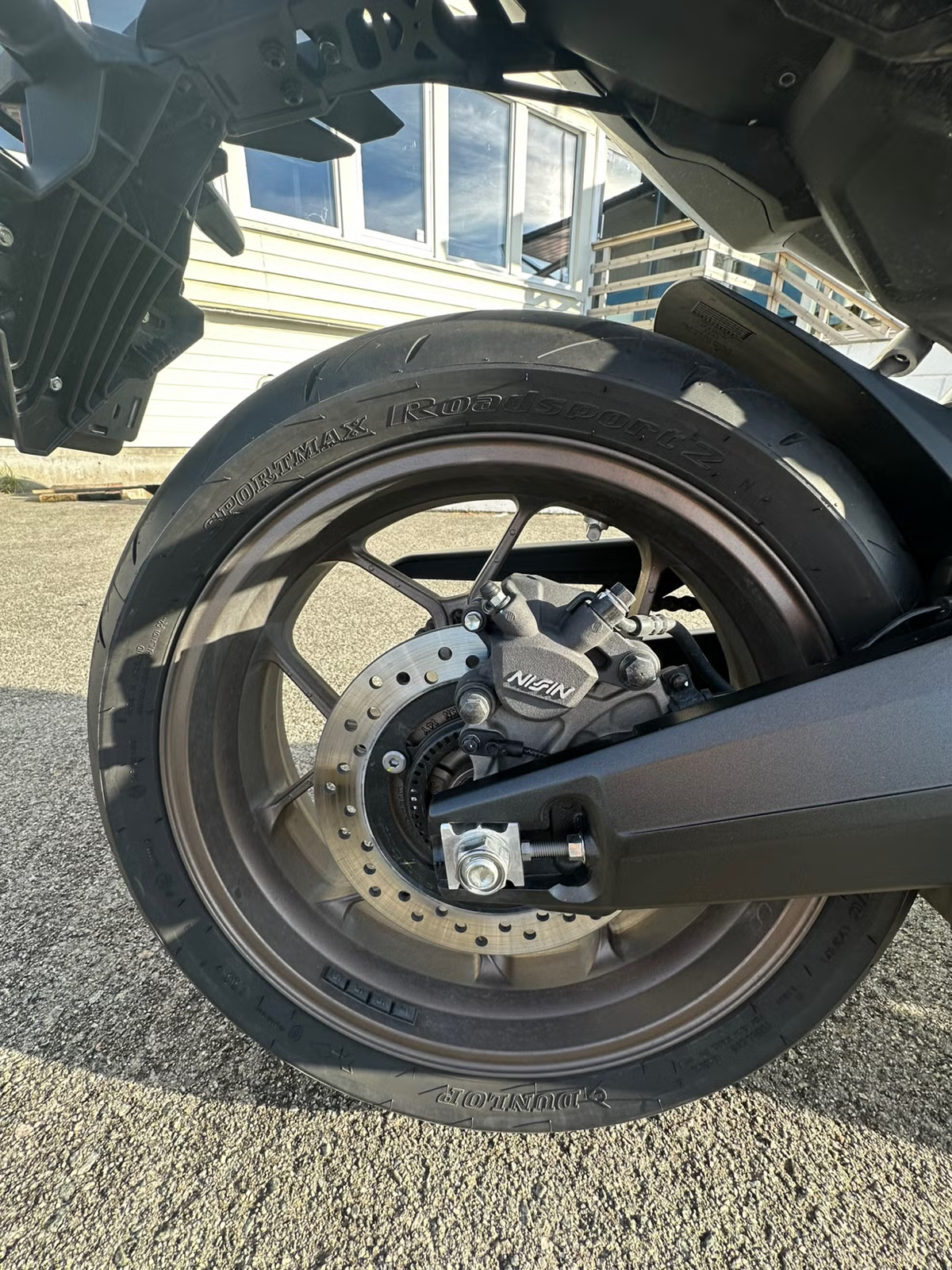 Honda CB 650 R 2025 39