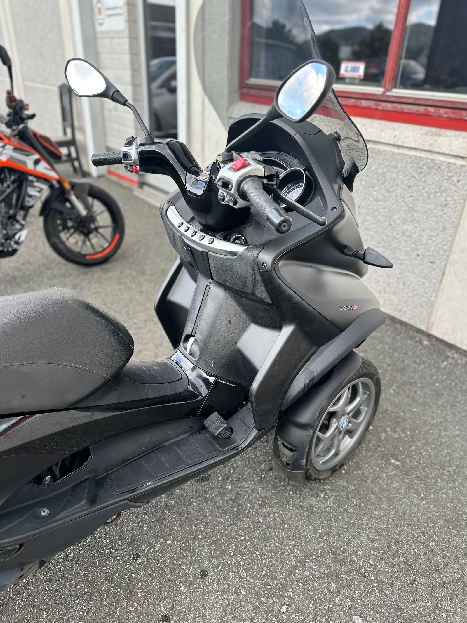 Piaggio MP3 300 2015 5