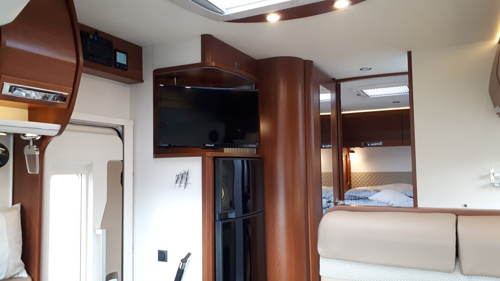 Rapido 8090DF 2017 16