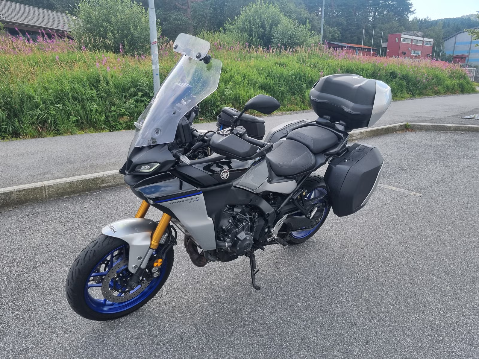 BMW Tracer 9 GT+ 2023 1