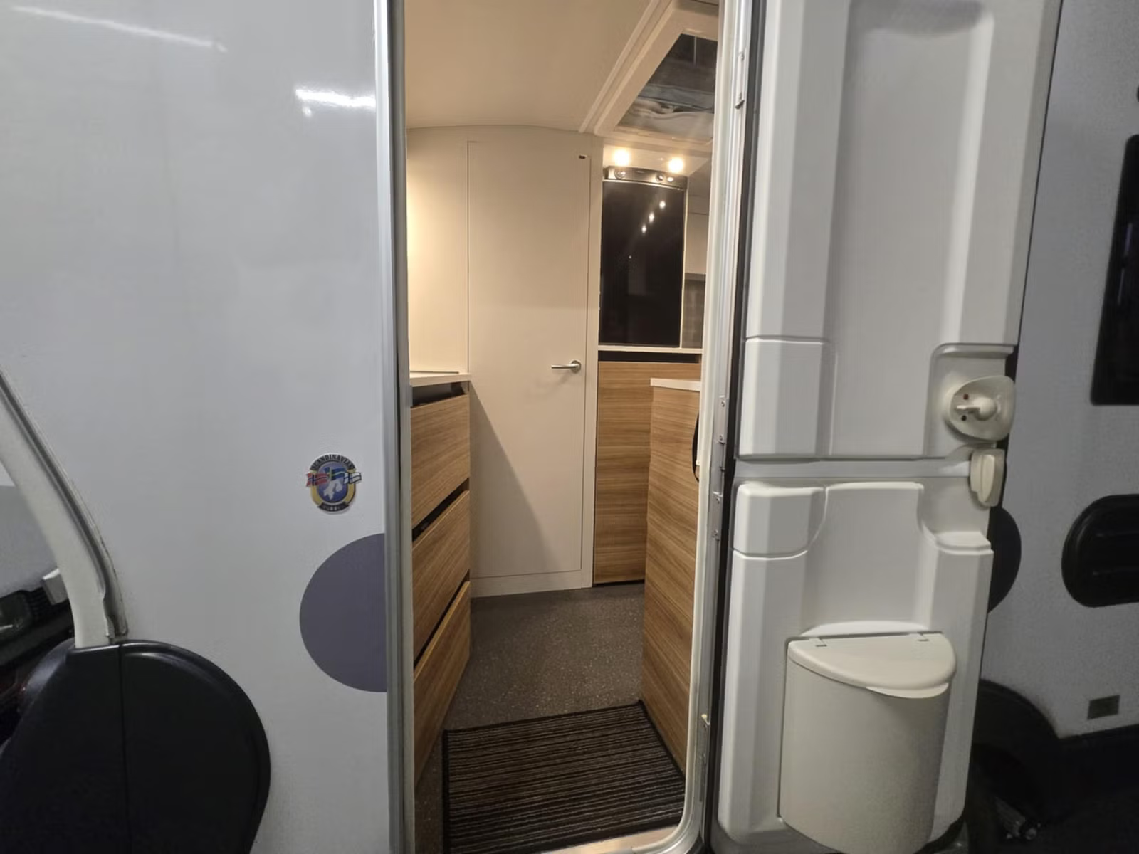 Adria Action 361 2017 20