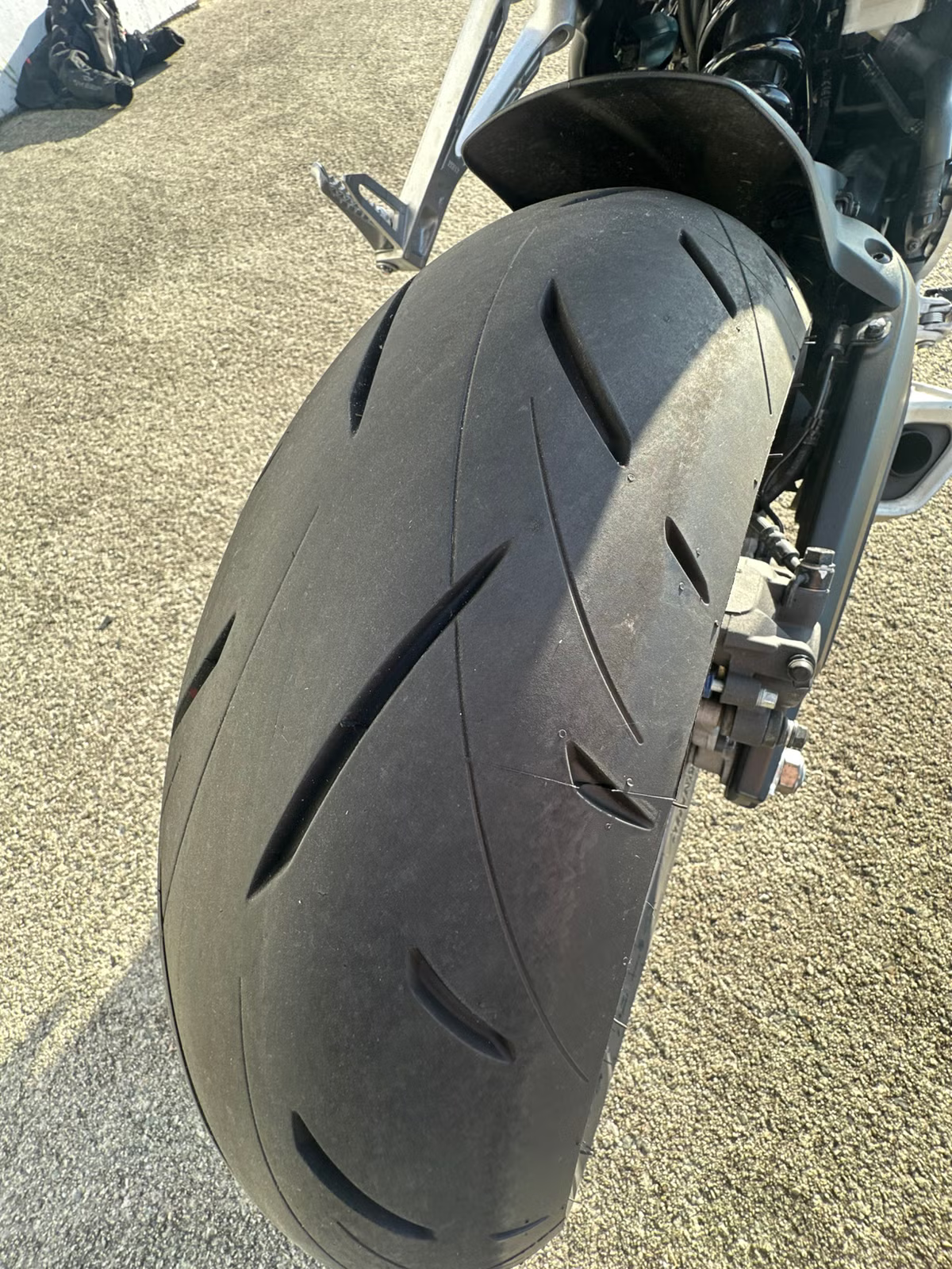 Honda CB 650 R 2025 35