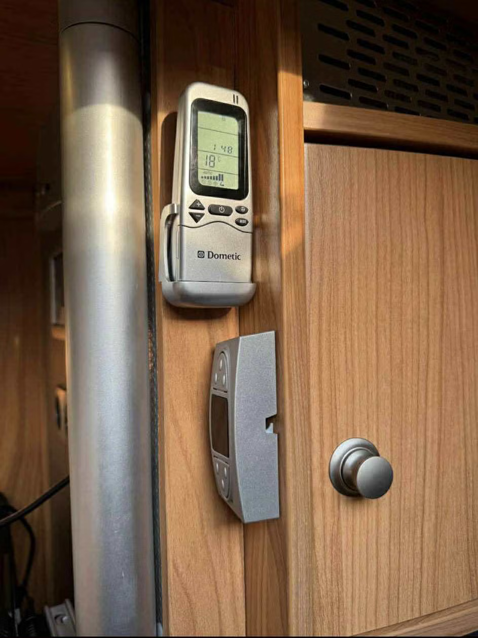 Burstner Elegance i 821 2008 18