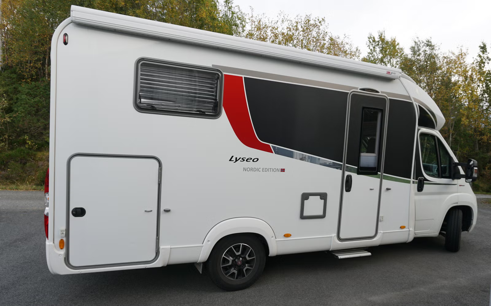 Burstner Bürstner Lyseo Édition Nordique 699 2018 3