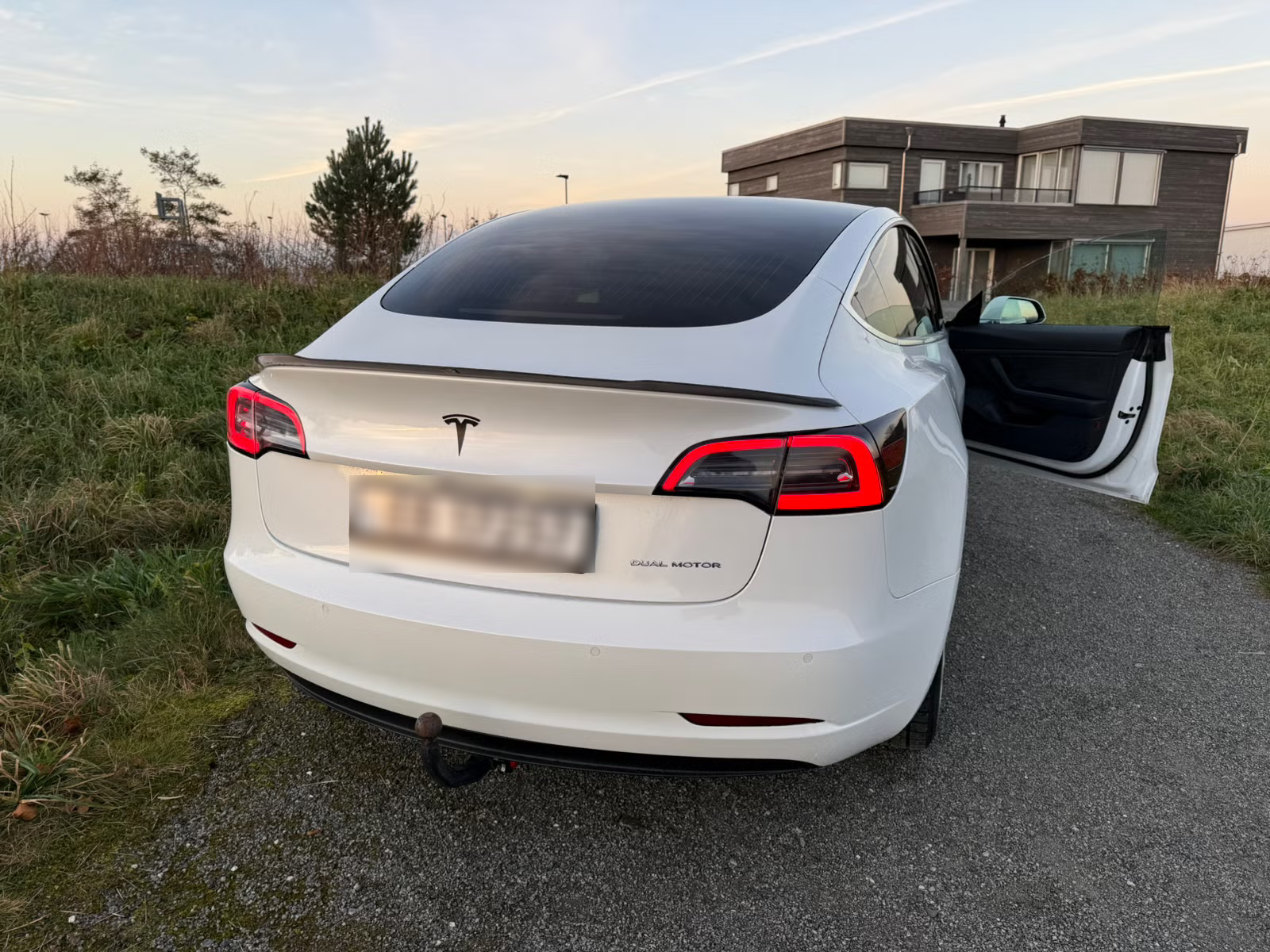 Tesla Model 3 Long Range AWD 2019 10