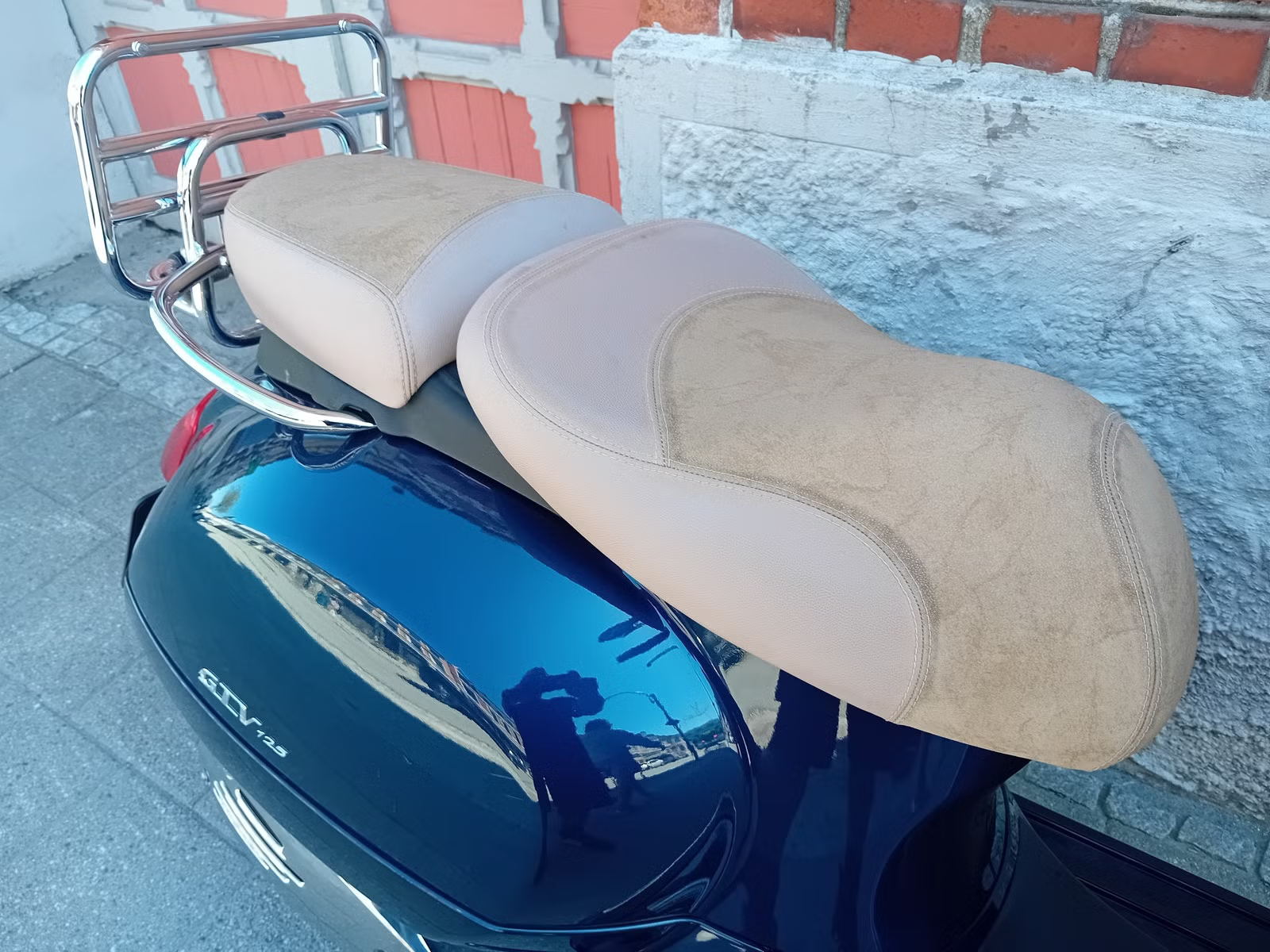 Vespa GTV125, Navy, Jubileumsmodell 2009 8