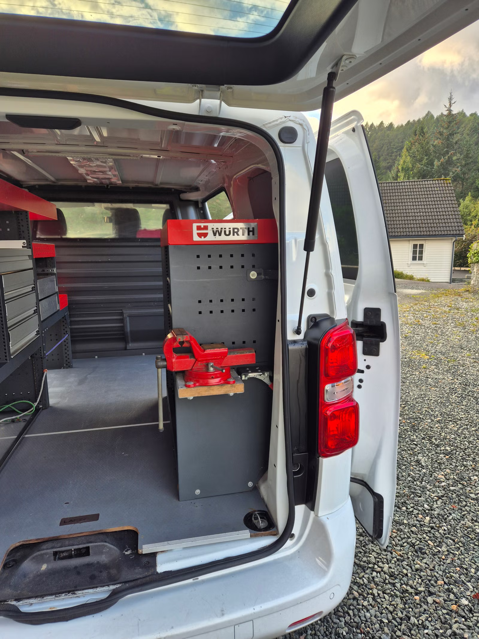 Peugeot Expert Traveller 2020 14