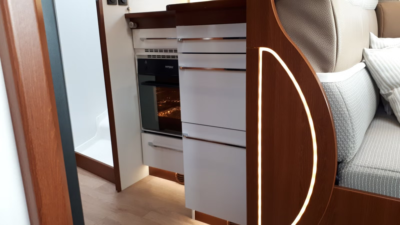 Rapido 8090DF 2017 14