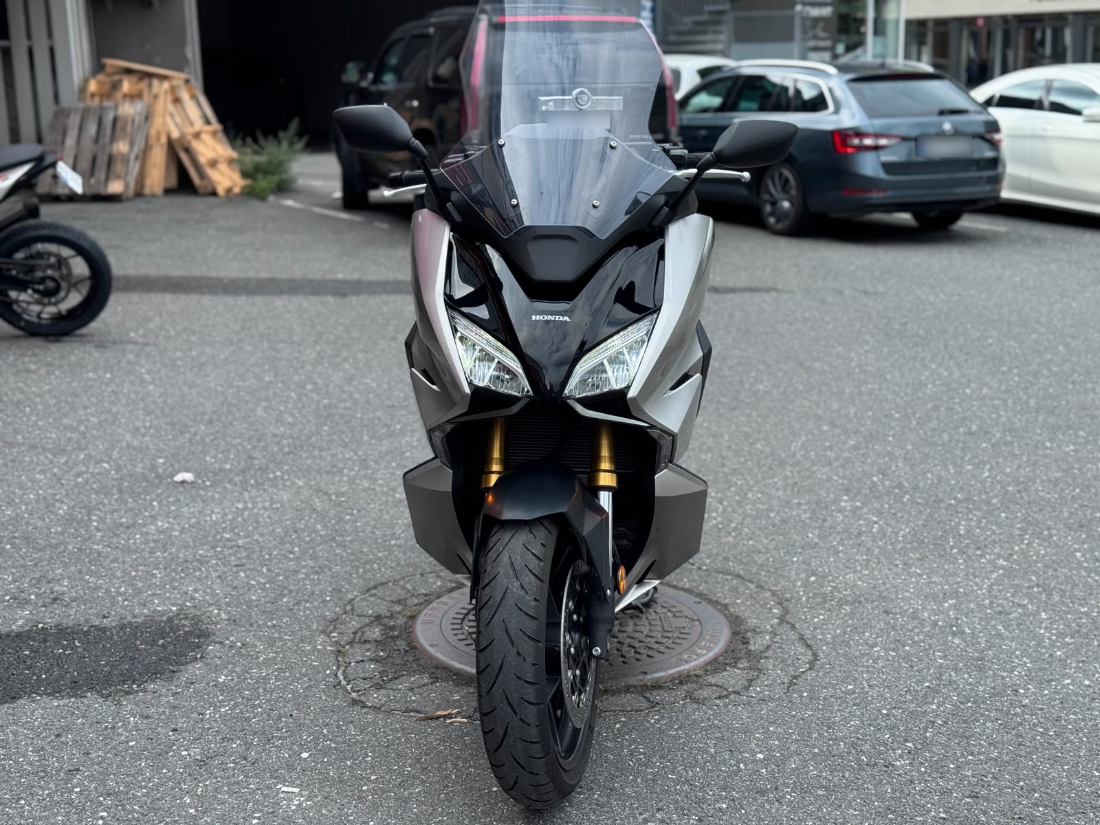 Honda Forza 750 2021 1