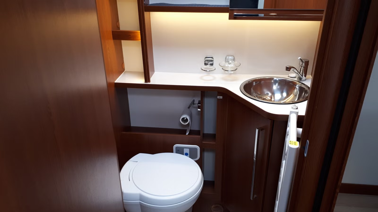 Rapido 8090DF 2017 23