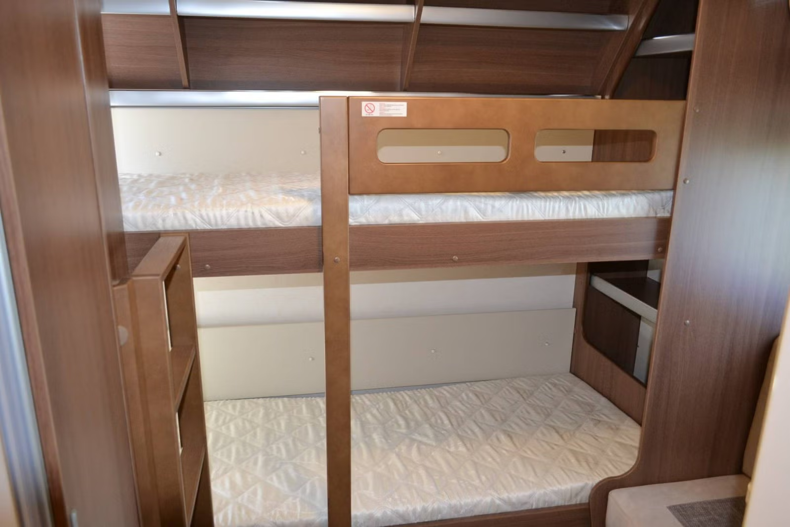 Hobby 720 KWFU Prestige 2020 16