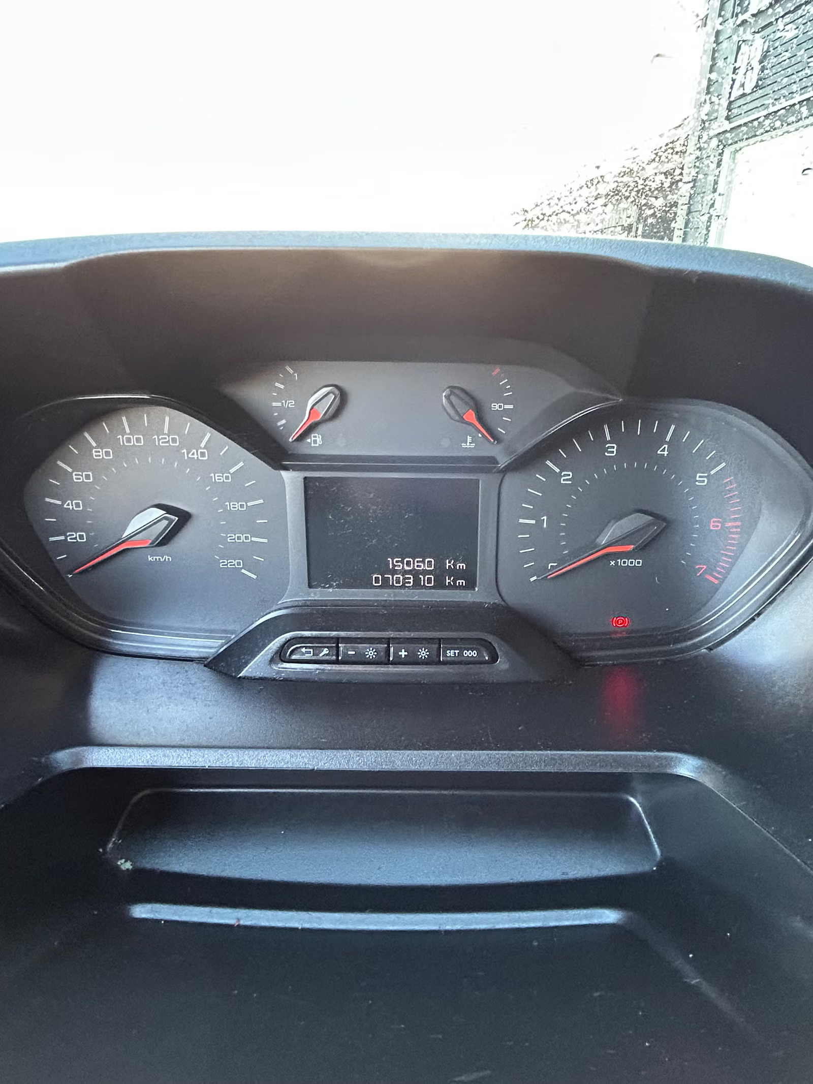 Peugeot Partner 2019 13