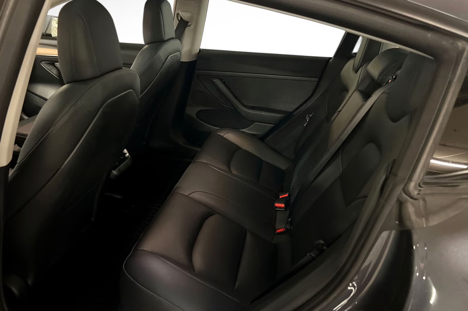 Tesla Model 3 2021 9