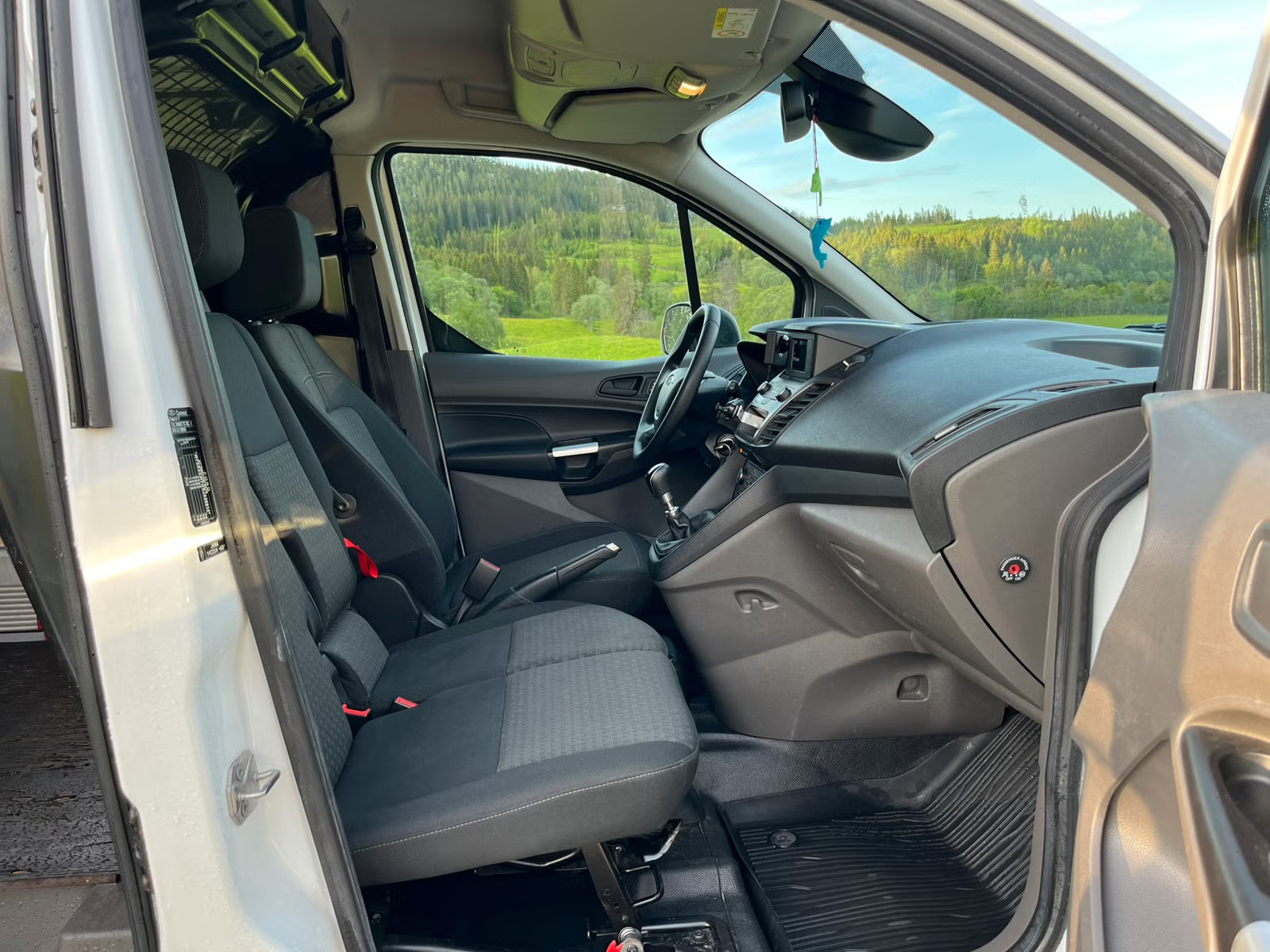 Ford Transit Connect 2019 14