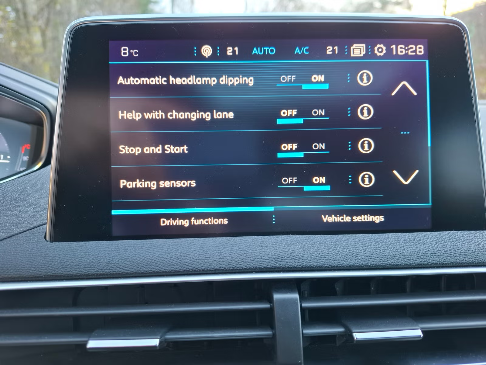 Peugeot 3008 2017 10