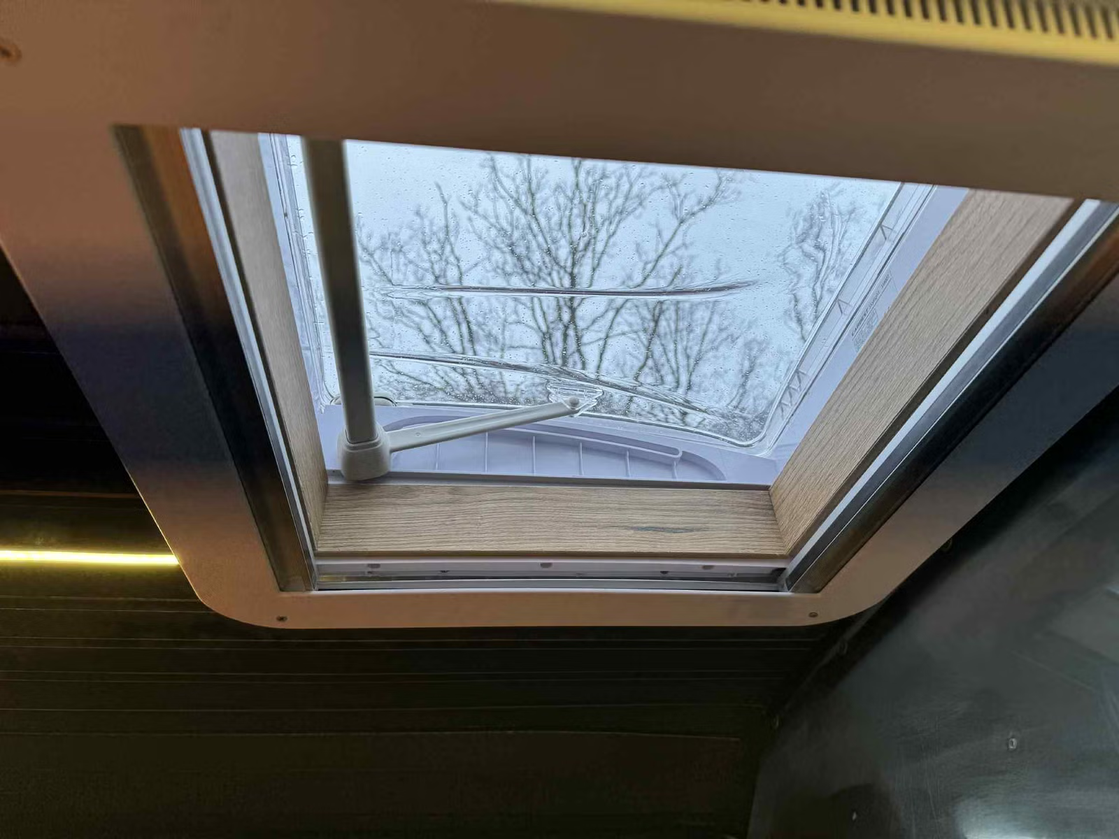 Volkswagen Transporter 2017 36