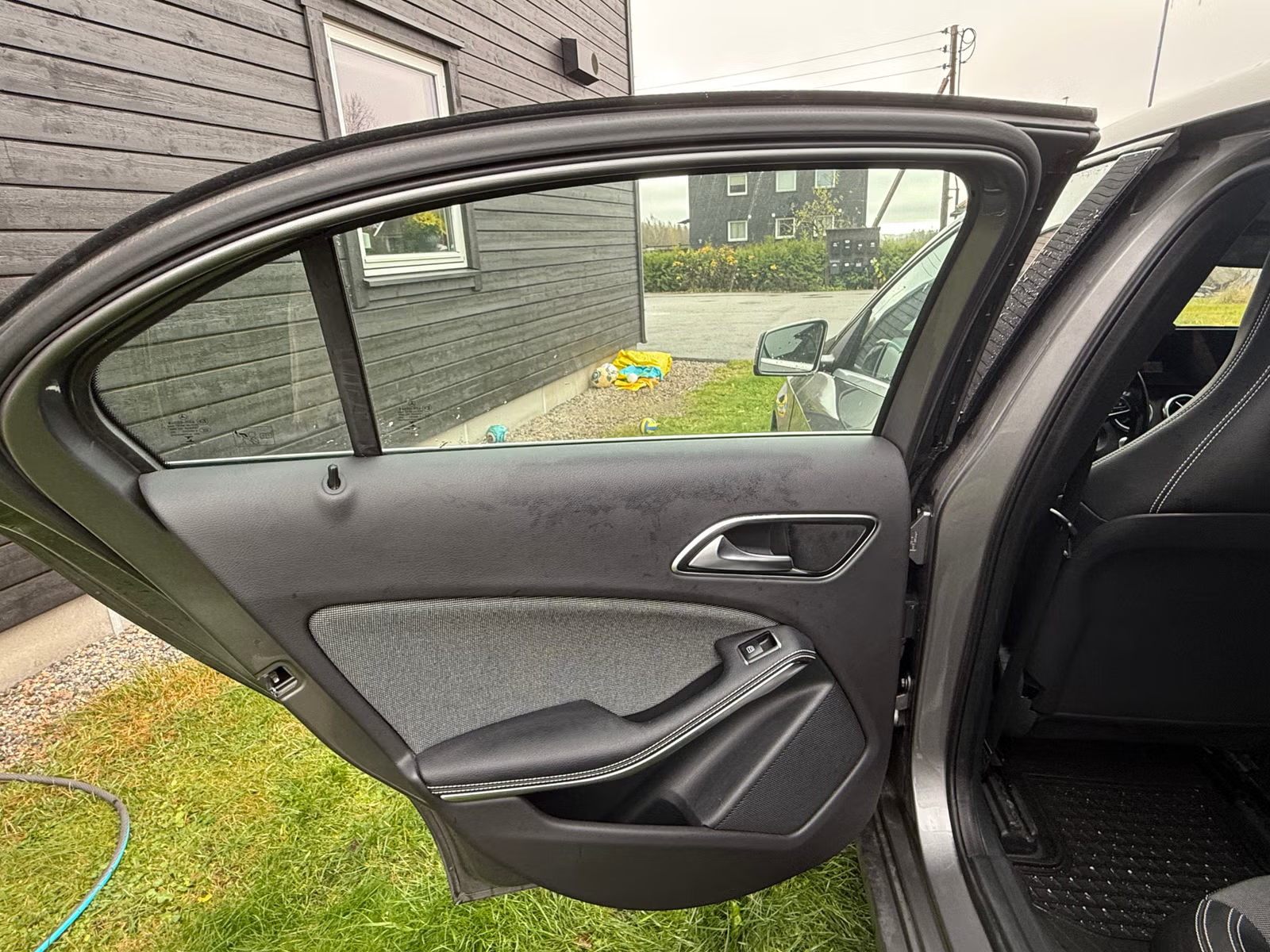 Mercedes-Benz A160 2016 22